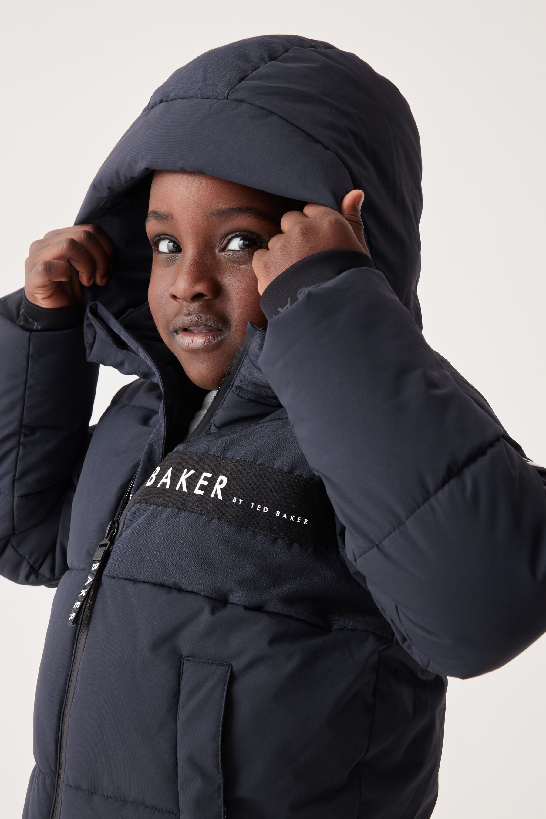 Baker by Ted Baker Steppjacke Baker by Ted Baker Wasserabweisender Steppmantel (1-St)
