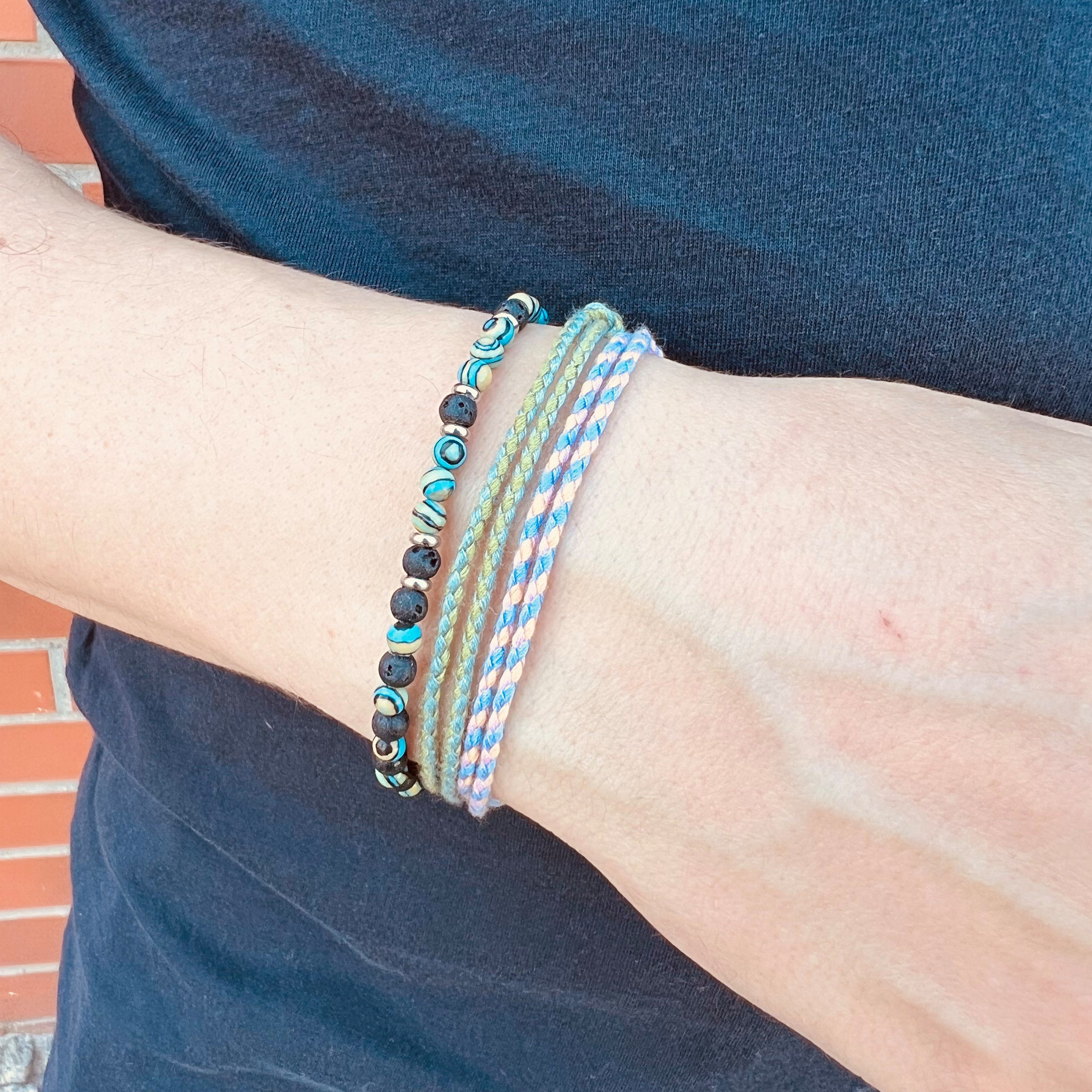 Made by Nami Armband Set Armband Herren Damen bunt mit verschiedenen Armbändern, aus Stoff und Edelstahl - Schlichtes Design - Wasserfest