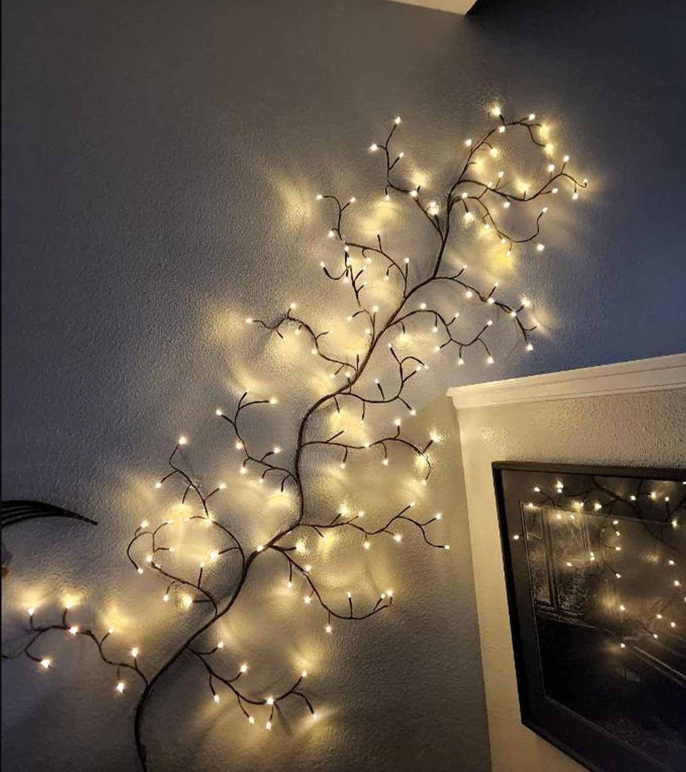 KagoLing LED-Dekofigur LED Weidenzweig 1,9m mit 96 warmweißen LEDs und 16 Zweigen (LED-Dekoration mit beleuchtetem Weidenzweig für Innenräume, 1 LED-Weidenzweig – Bild 5 von 5