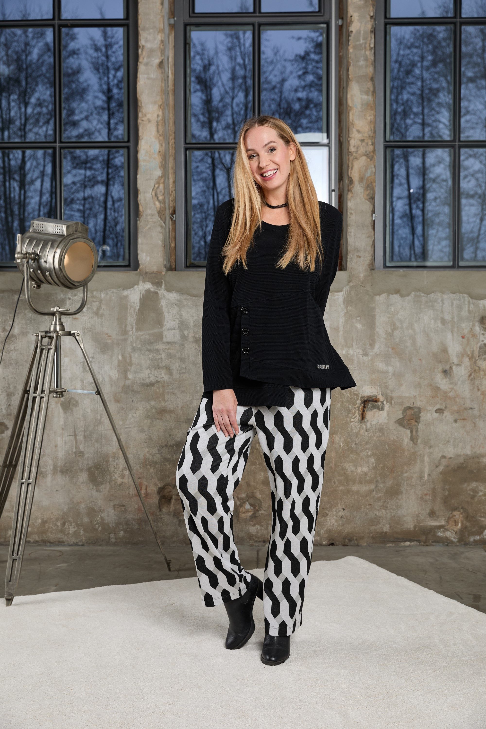 Mona Lisa Rundhalspullover