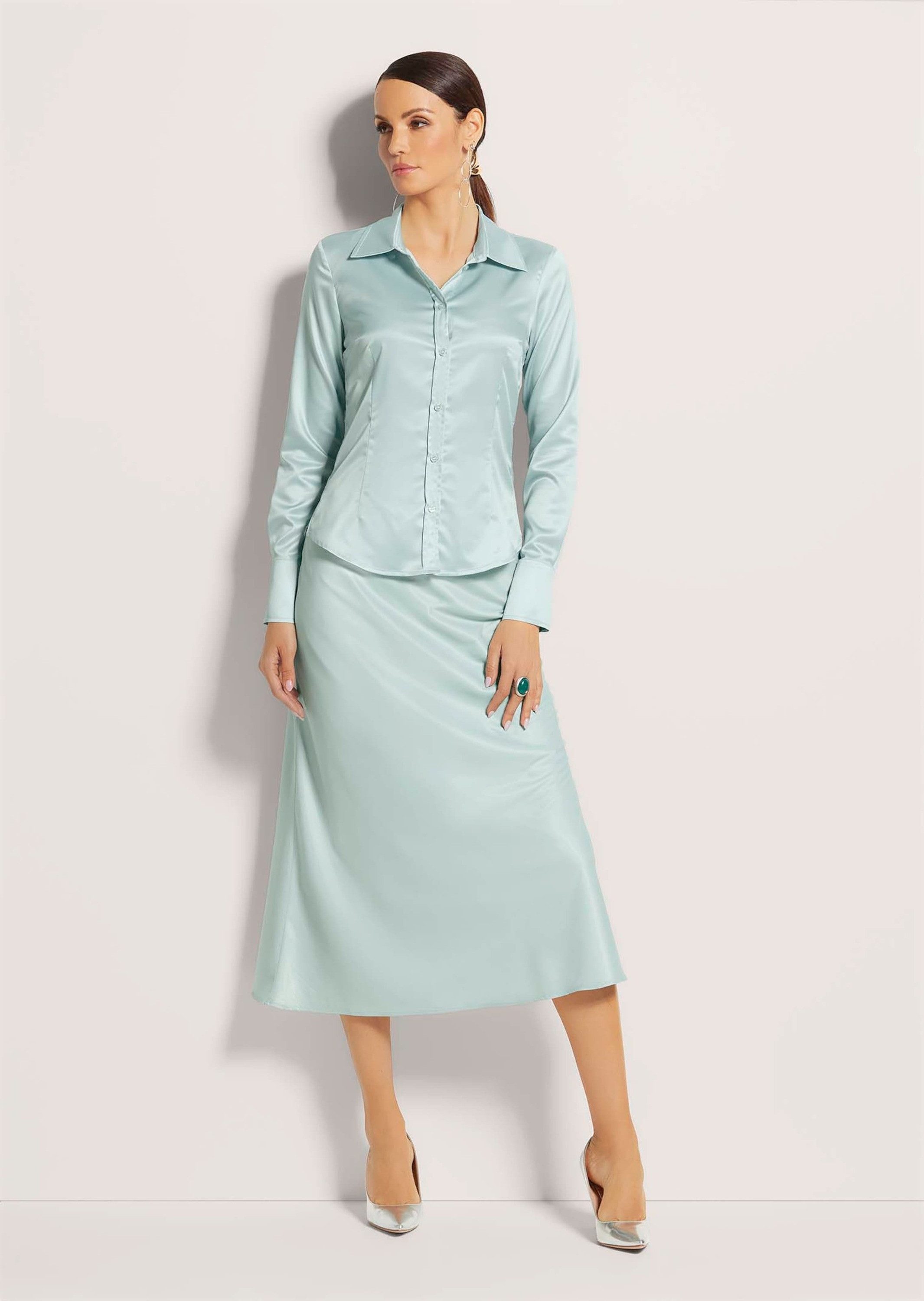 MADELEINE Hemdbluse Moderne Satinbluse mit Hemdkragen günstig online kaufen