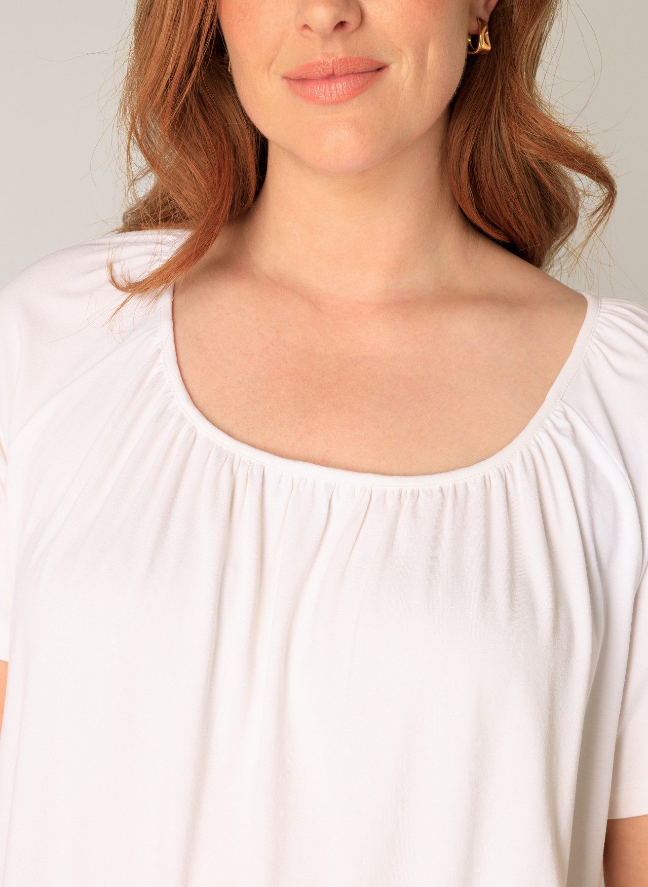 Base Level Curvy Ballonshirt Yoni mit gerafftem Rundhalsausschnitt