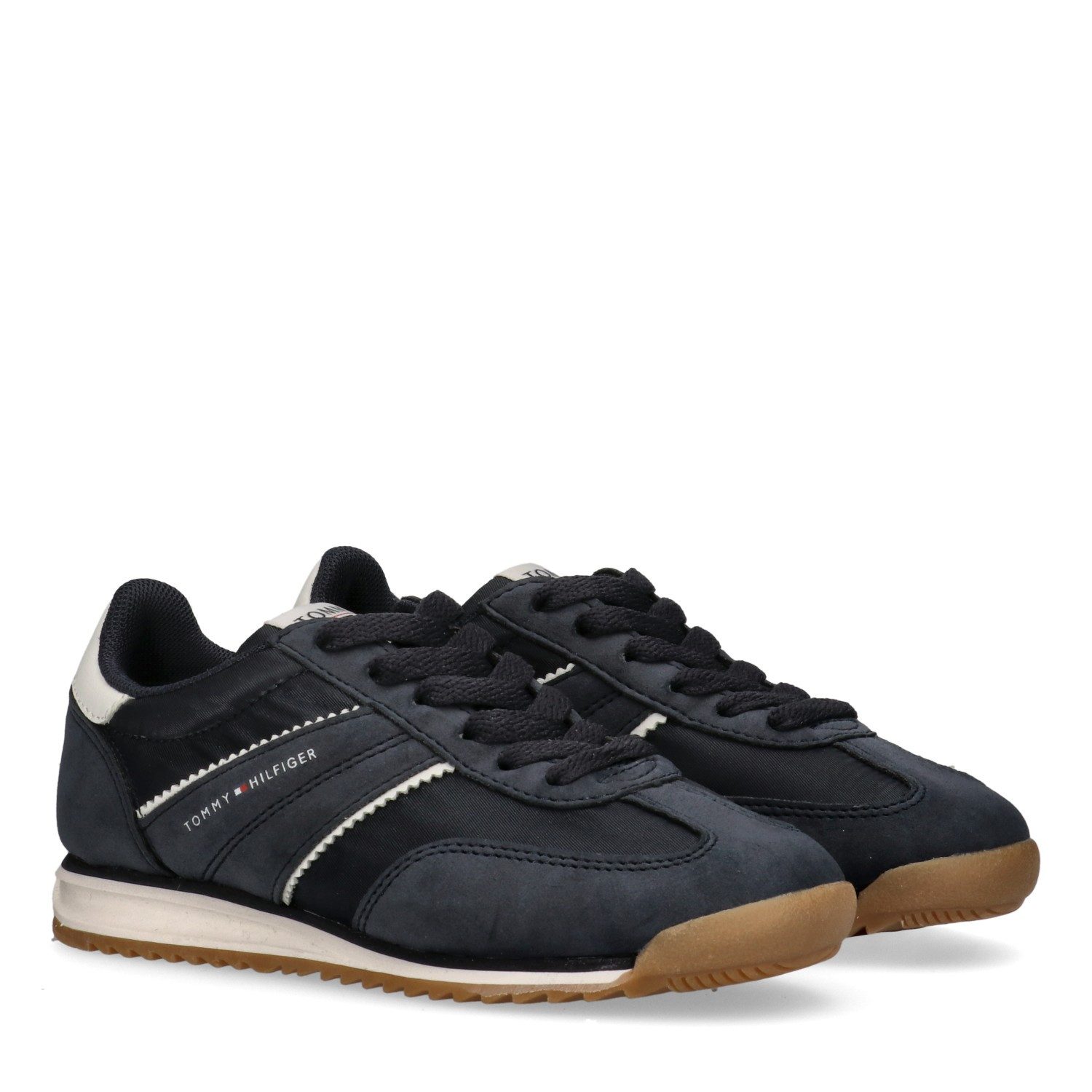 Tommy Hilfiger Sneaker Low Profile Sneaker, Retro Schnürschuh mit Logoverzierung