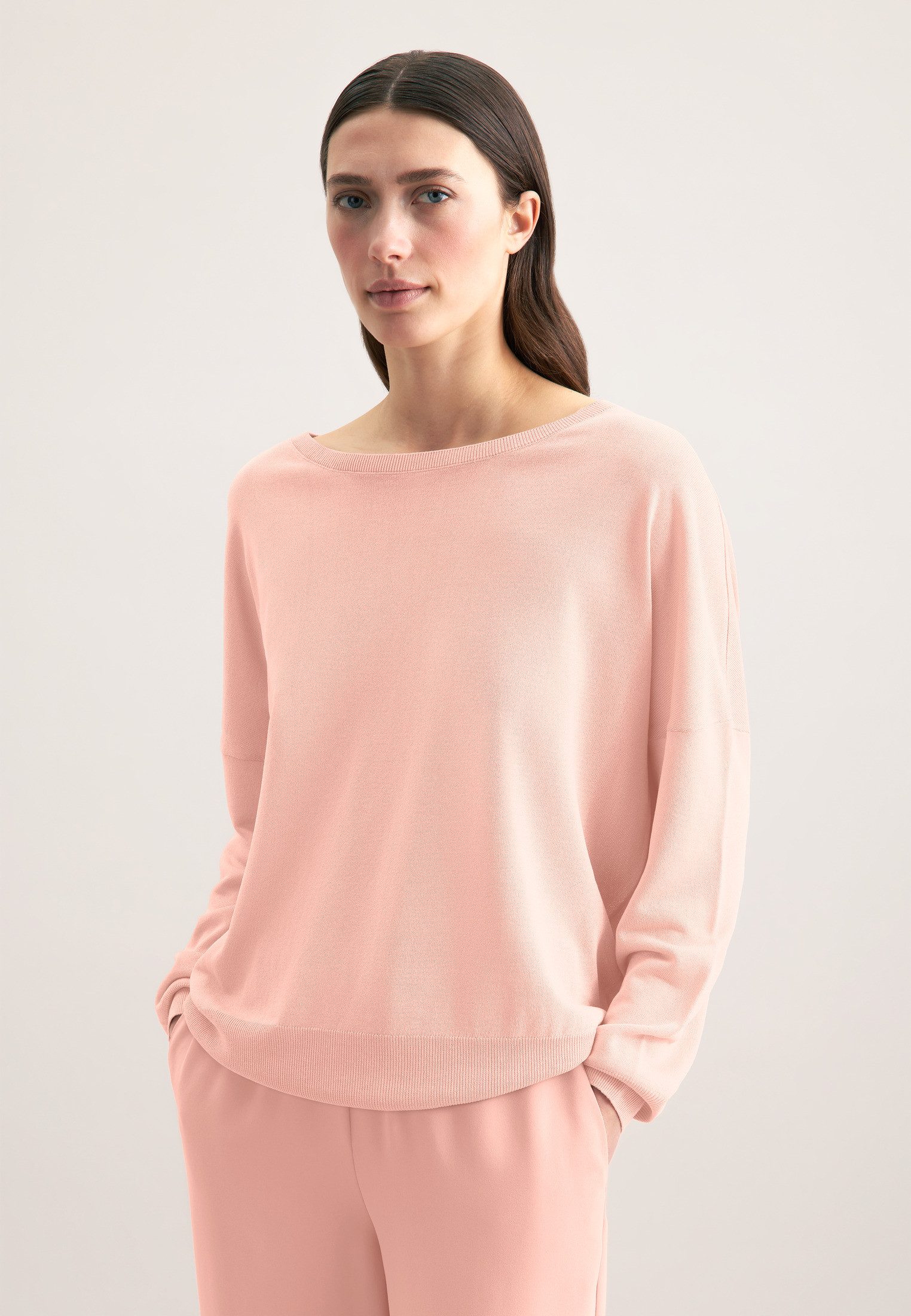 Strickpullover Schwarze Rose