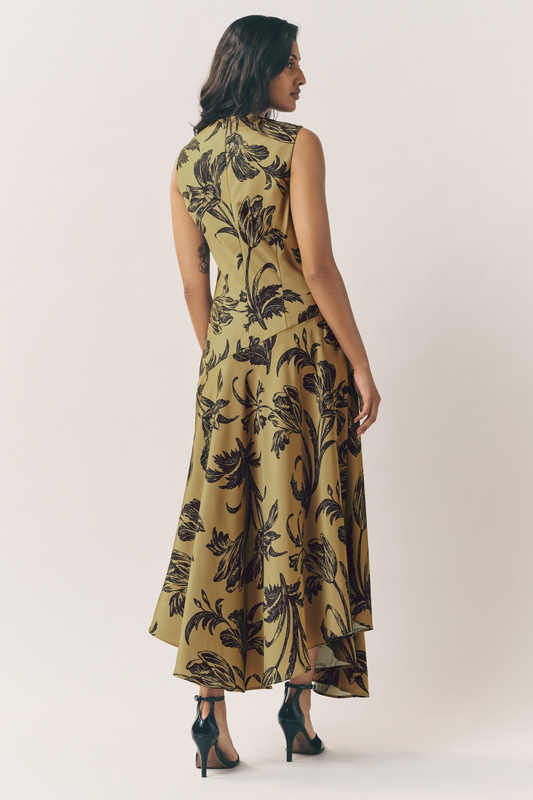 LAURA ASHLEY Satinkleid Laura Ashley Satin-Maxikleid mit Lloyd-Print (1-tlg günstig online kaufen