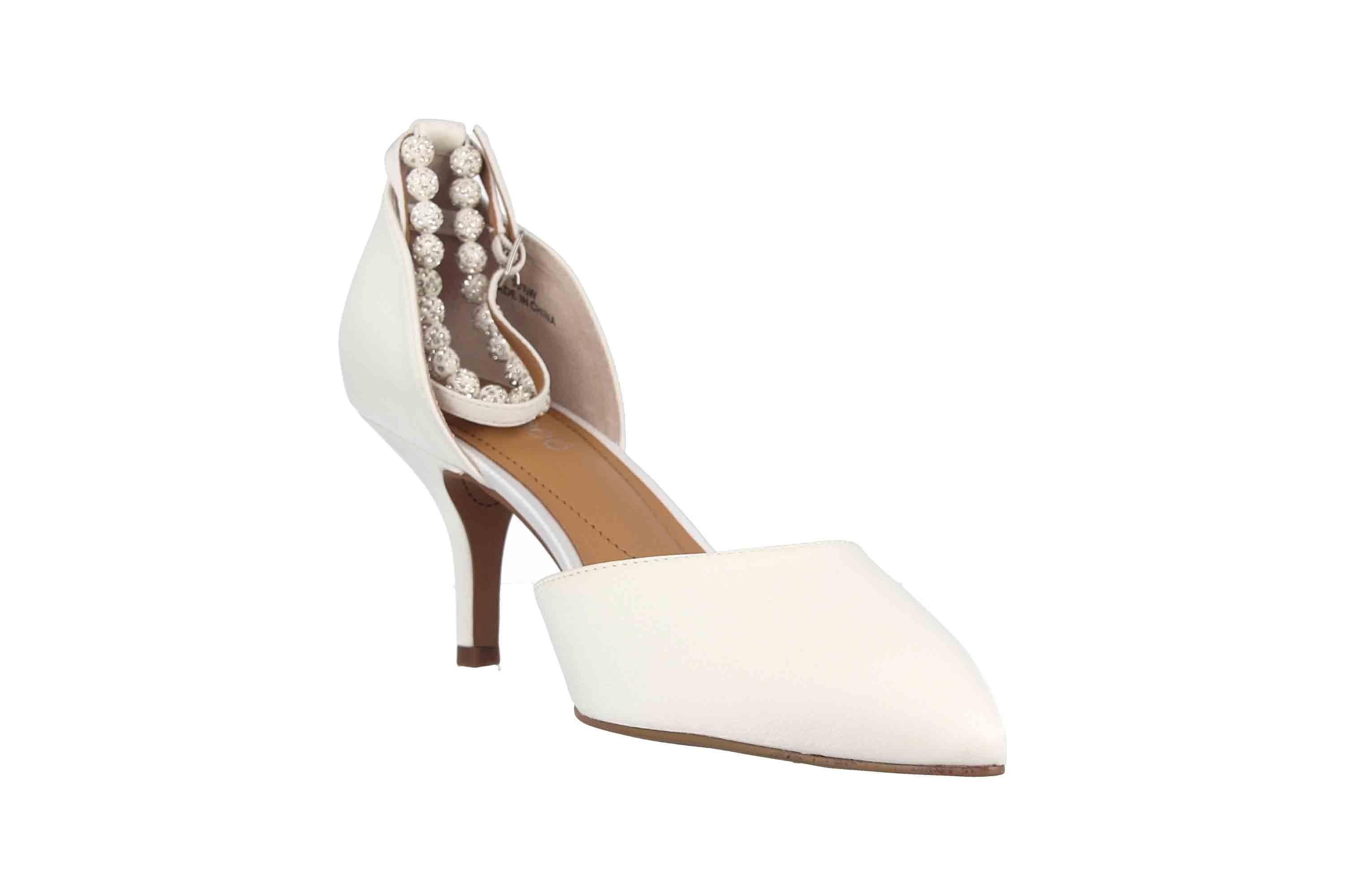 Kenema White J.Reneé Satin Pumps