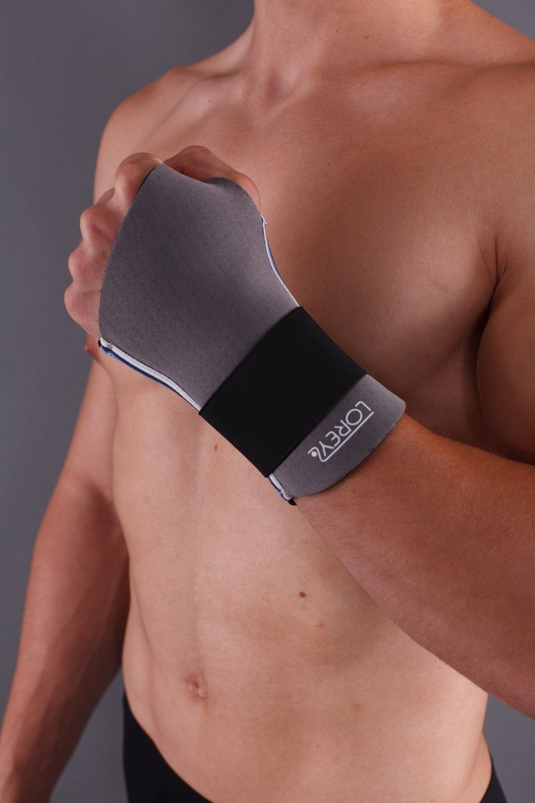 Lorey Medtec Handbandage Handgelenkbandage aus offenporigem Neopren, Handgelenkstütze