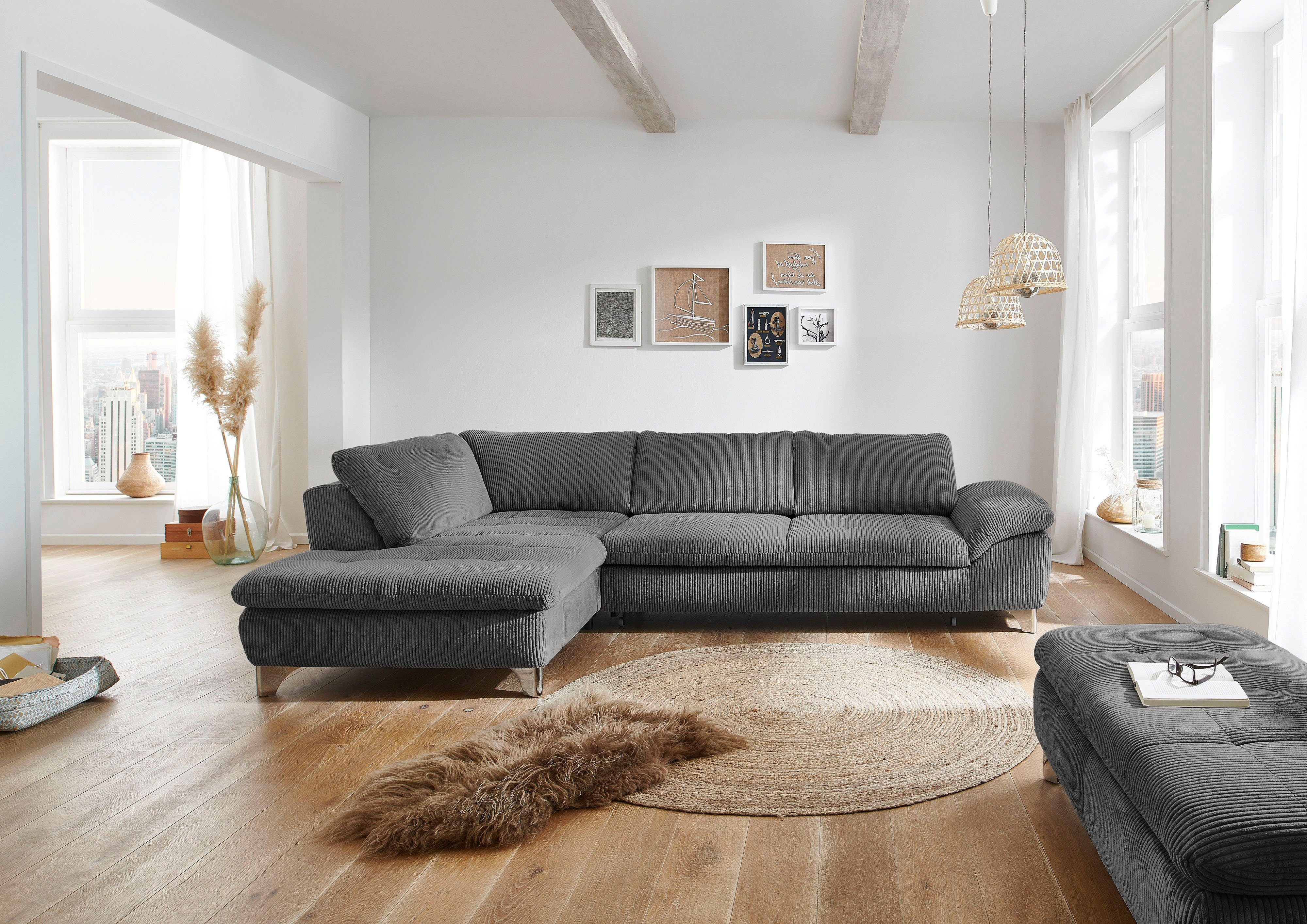 Die PlanBar Ecksofa Ottomane MP-IN14007 L-Form, Breite 306 cm, wahlweise mit Schlaffunktion und verstellbaren Kopfstützen, in Cord