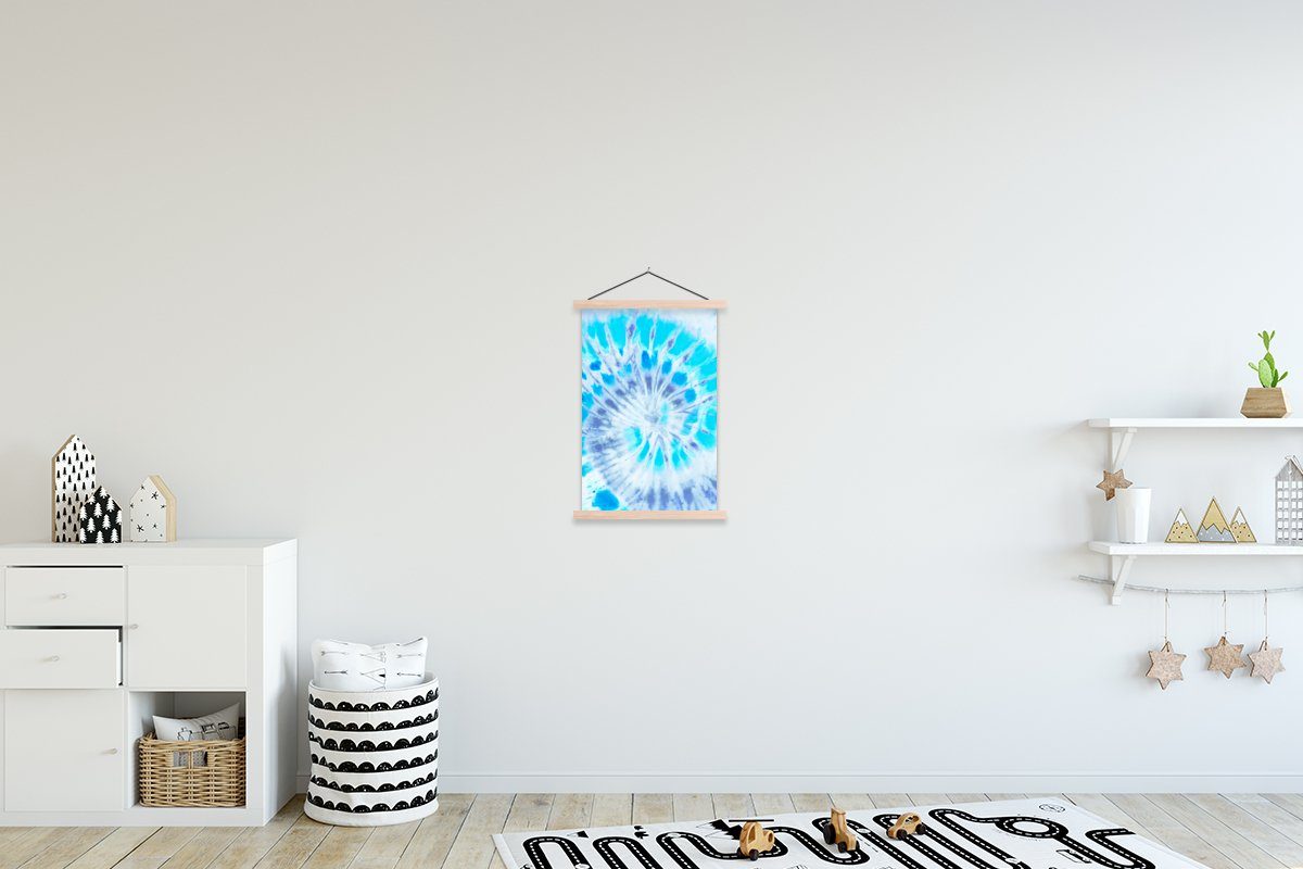 MuchoWow Poster Krawattenfärbung - Farbe - Blau, (1 St), Posterleiste, Textilposter für Wohnzimmer, Bilderleiste, Magnetisch