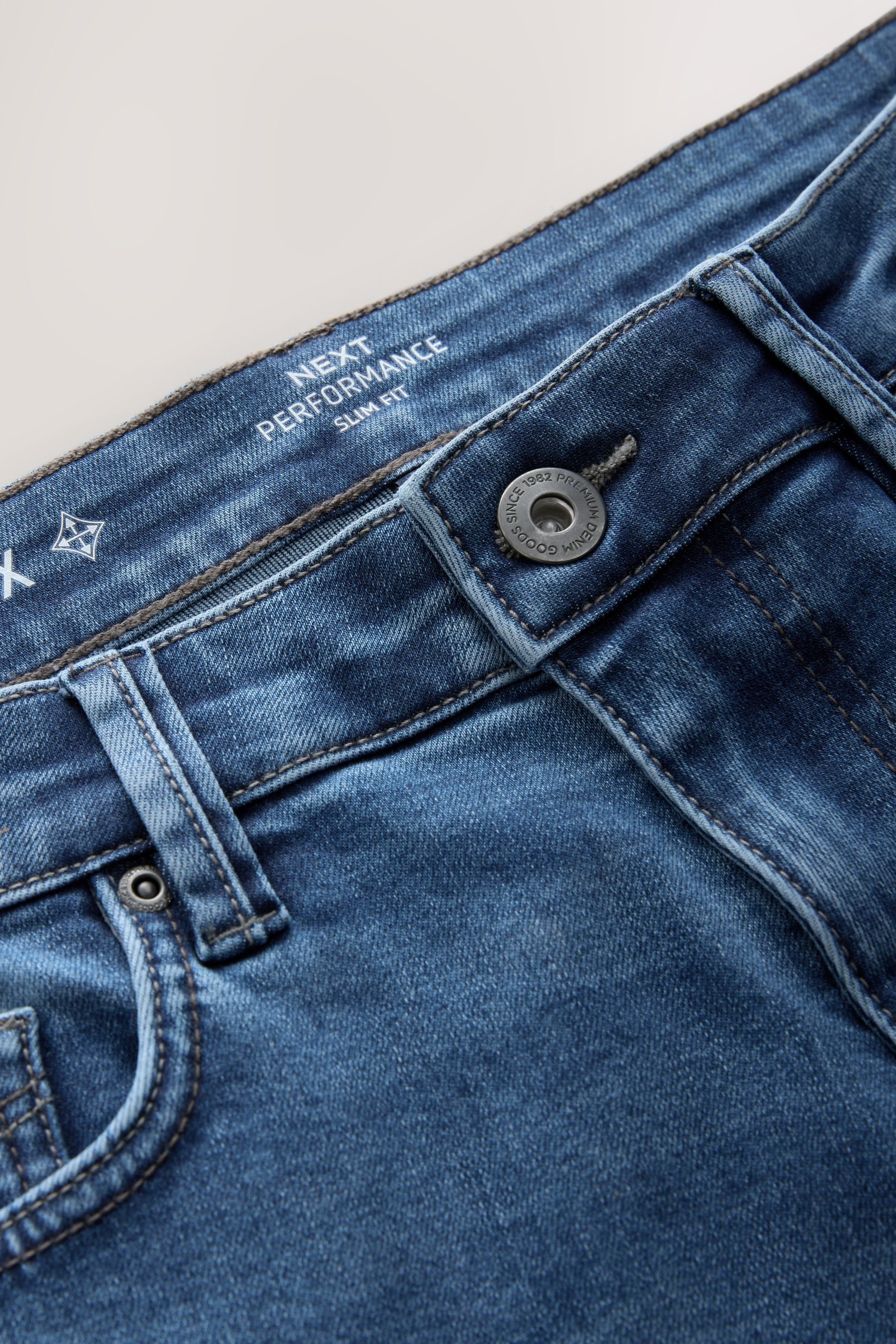 Next Slim-fit-Jeans Slim Fit Motionflex Jeans (1-tlg)