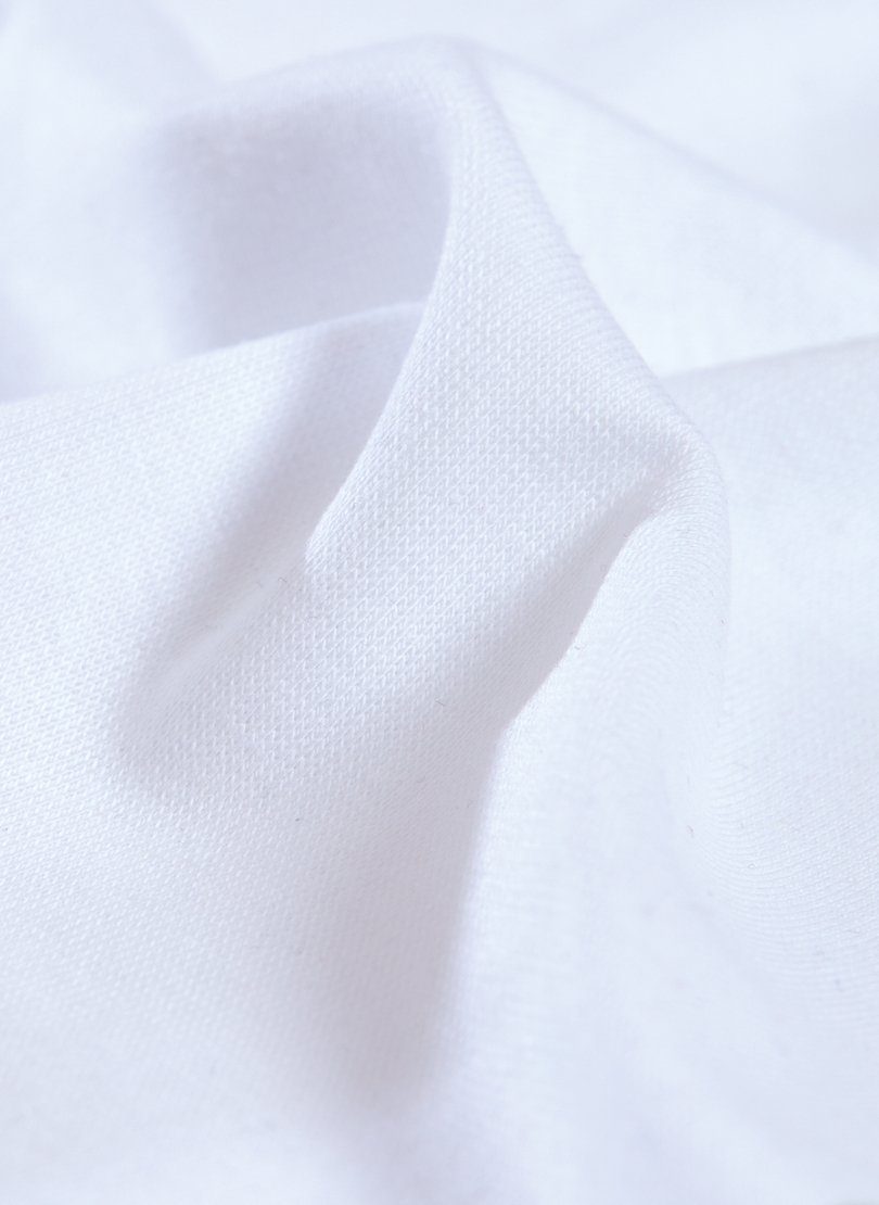aus TRIGEMA Trigema V-Shirt weiss Baumwolle/Elastan T-Shirt