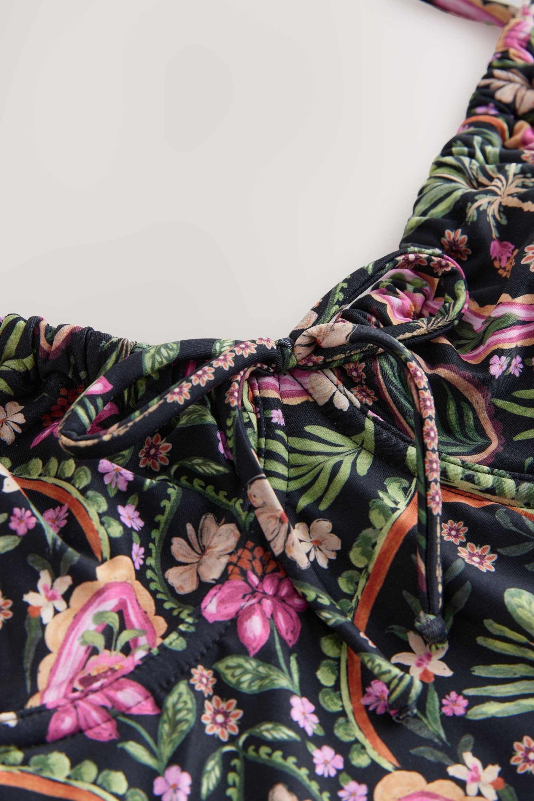 Next Tankini-Top Unwattiertes Tankinioberteil mit Bügel (1-St)