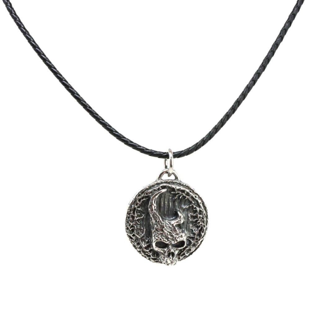 DALMARO Kette mit Anhänger Lederkette Edelstahlkette 316L GOTHIC AMULETT, Herren Halskette Biker / Wikinger Kette - Schmuckbox