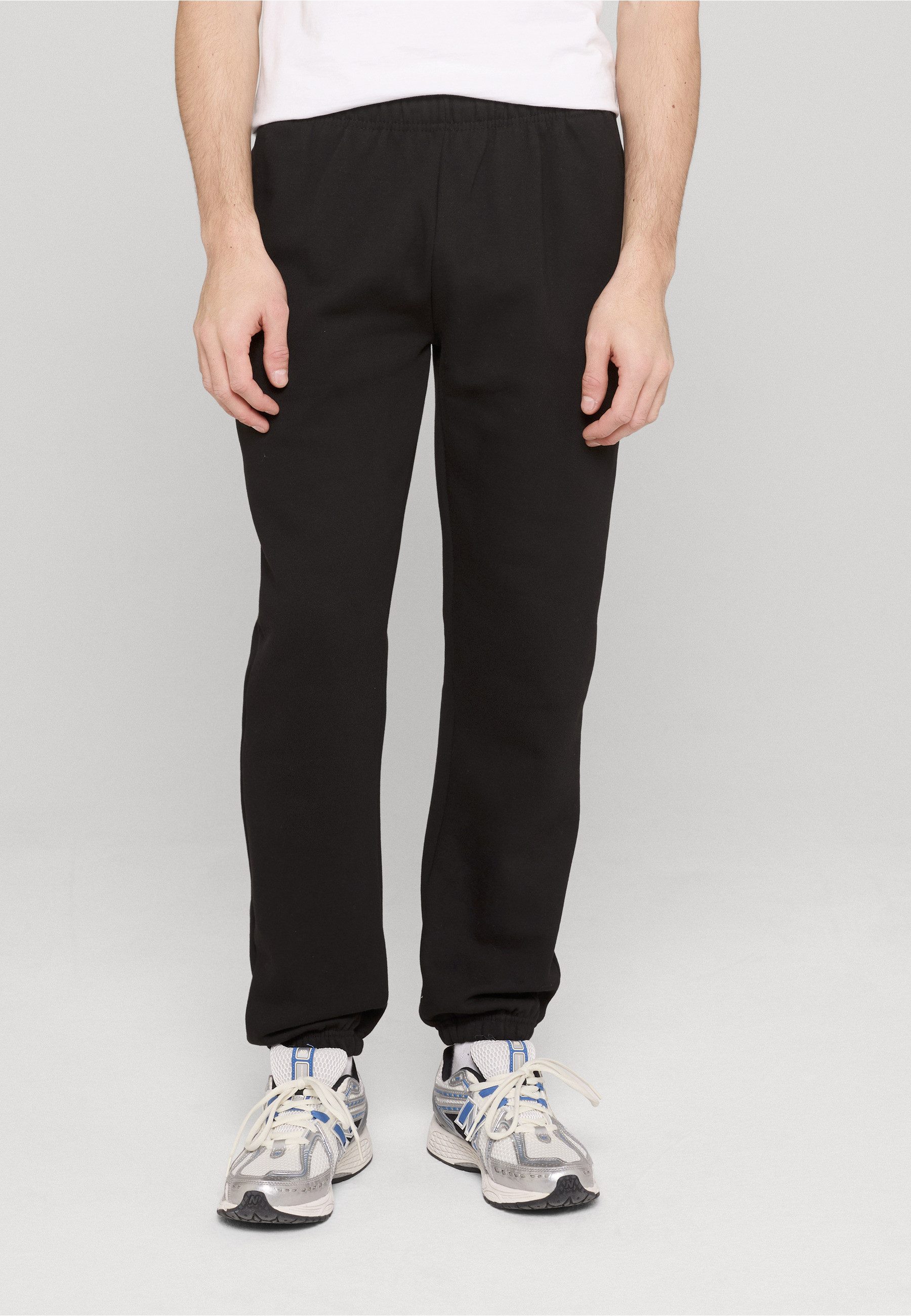 URBAN CLASSICS Jogginghose Urban Classics Basic Loose Sweatpants (1-tlg)
