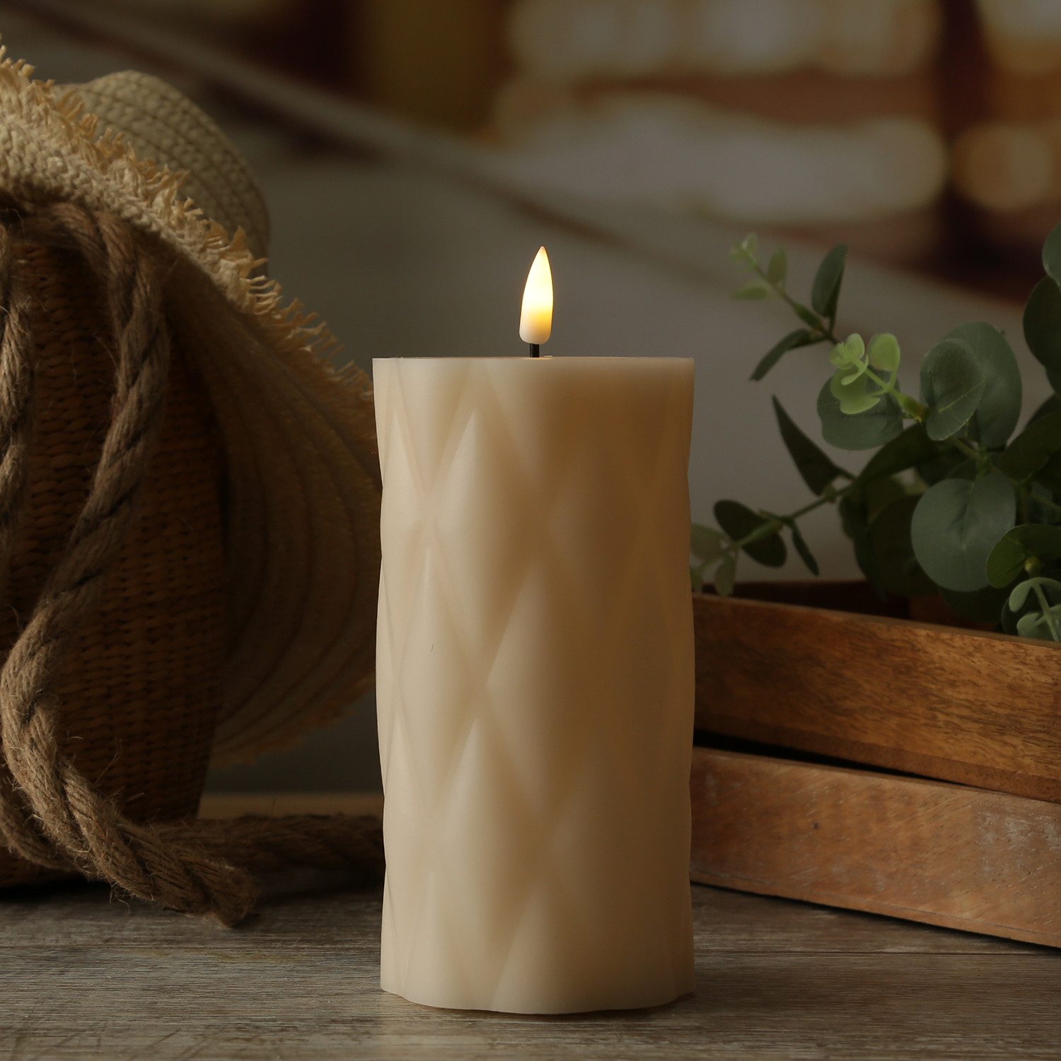 Deluxe Homeart LED-Kerze Mia mit Rautenmuster günstig online kaufen