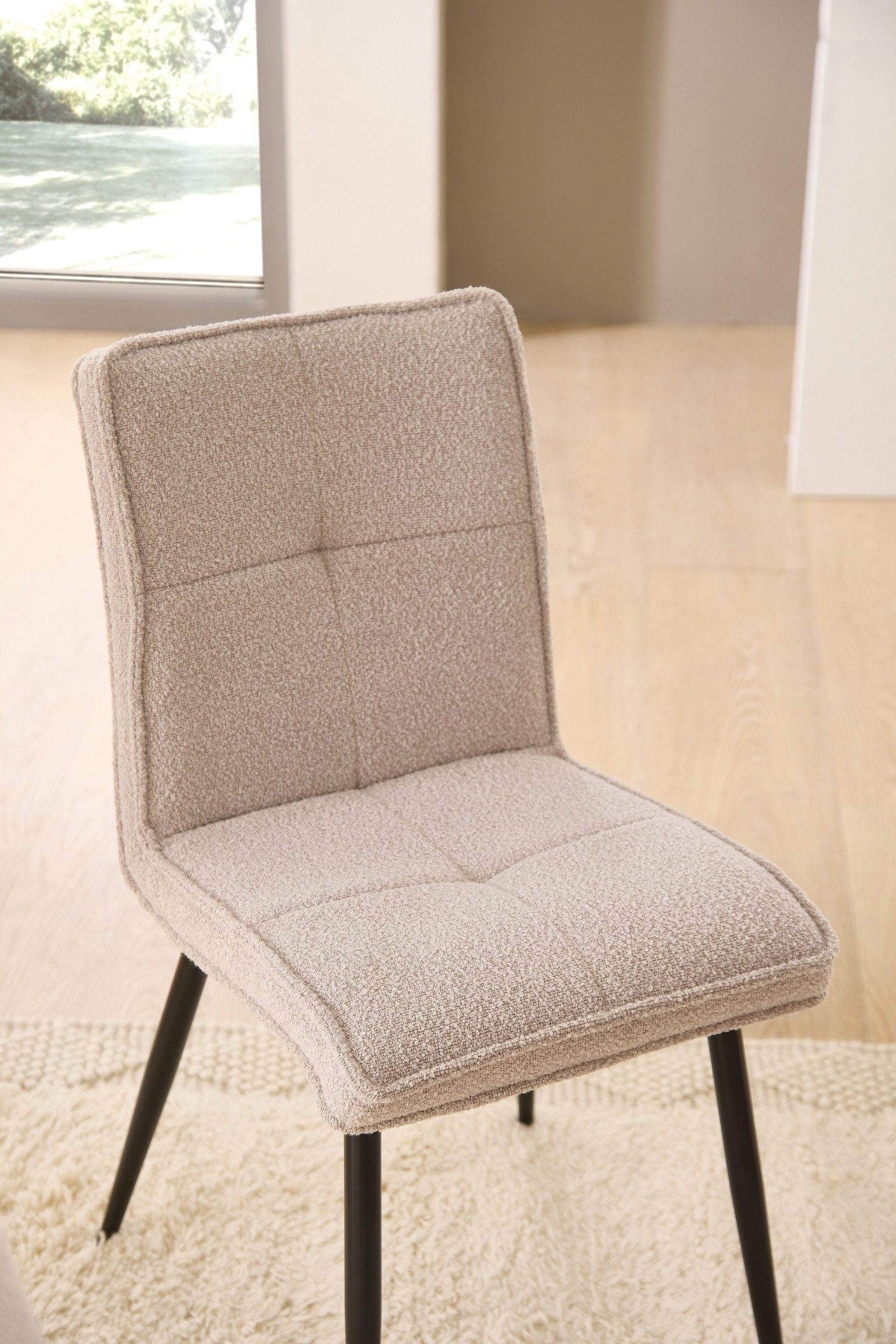 freiraum 4-Fußstuhl Lara (4er Set), (4er Set) Bouclestoffbezug hellgrau, schwarz - 60x85x44 (BxHxT)