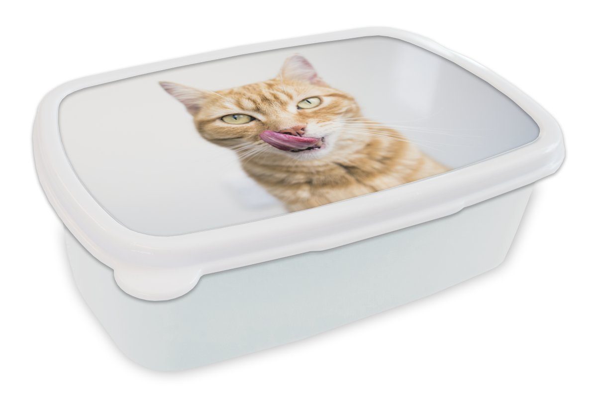 MuchoWow Lunchbox Katze - Zunge - Weiß, Kunststoff, (2-tlg), Brotbox für Kinder und Erwachsene, Brotdose, für Jungs und Mädchen