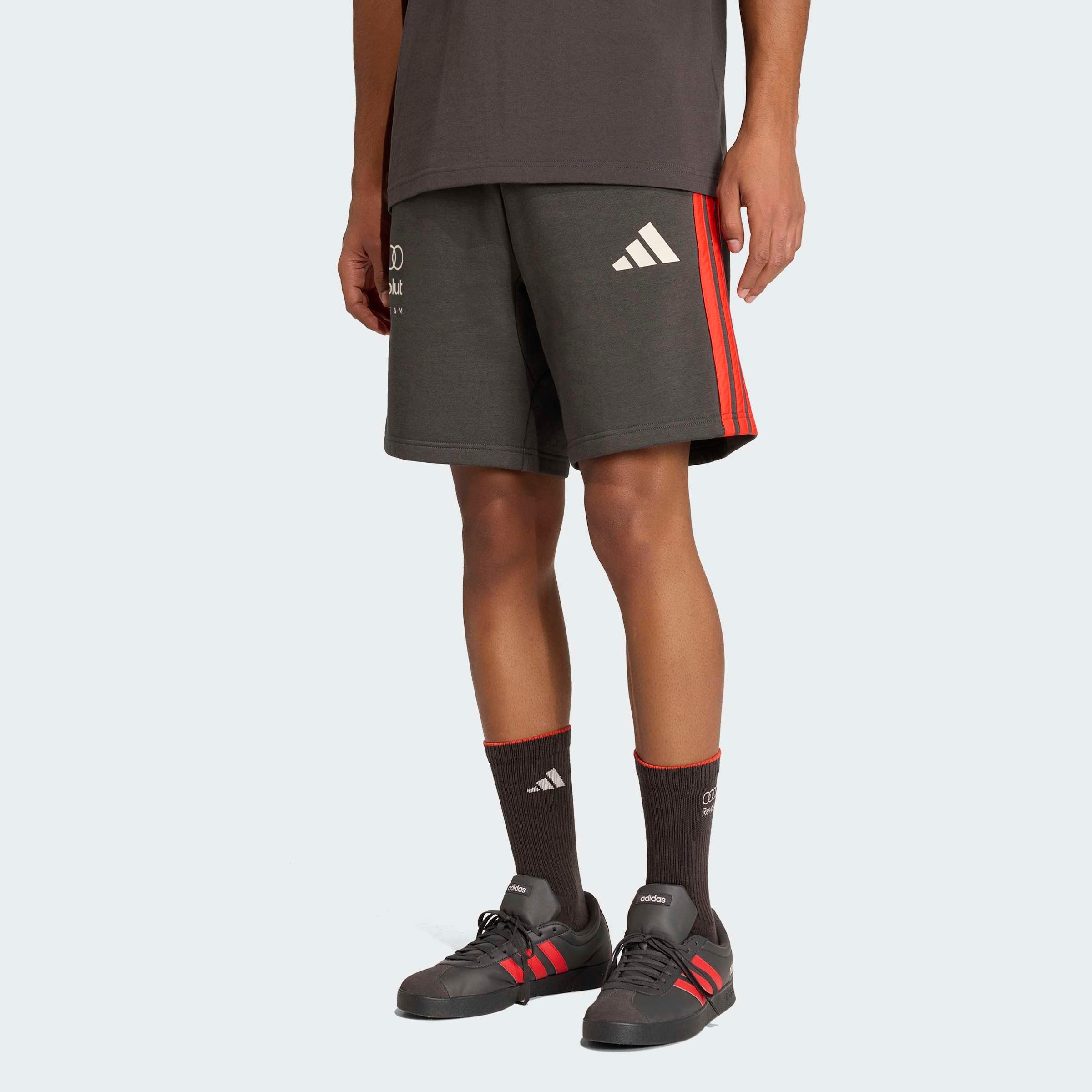 adidas Performance Shorts AUDI REVOLUT F1 TEAM DNA mit Kordelverschluss, aus Baumwolle, normal-weite Passform