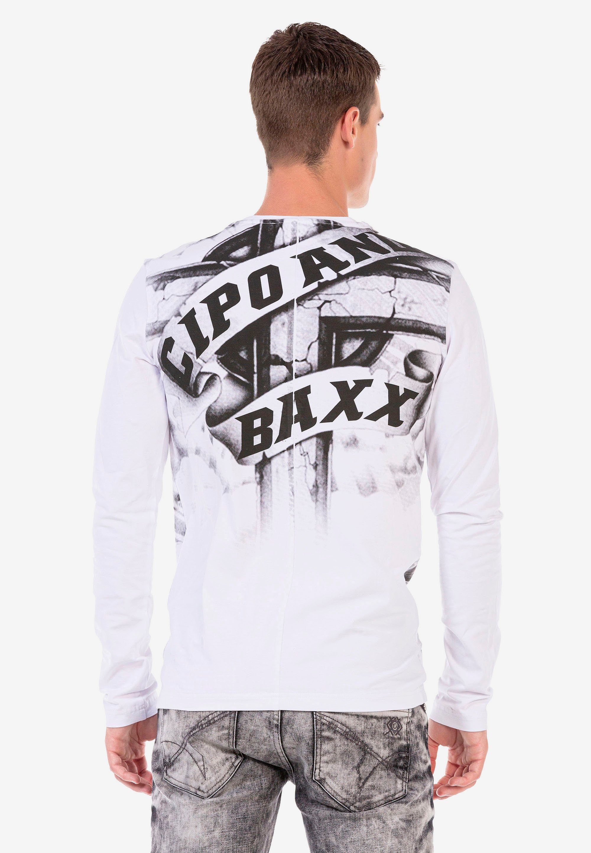 Cipo & Baxx weiß-mehrfarbig coolem Look Langarmshirt in