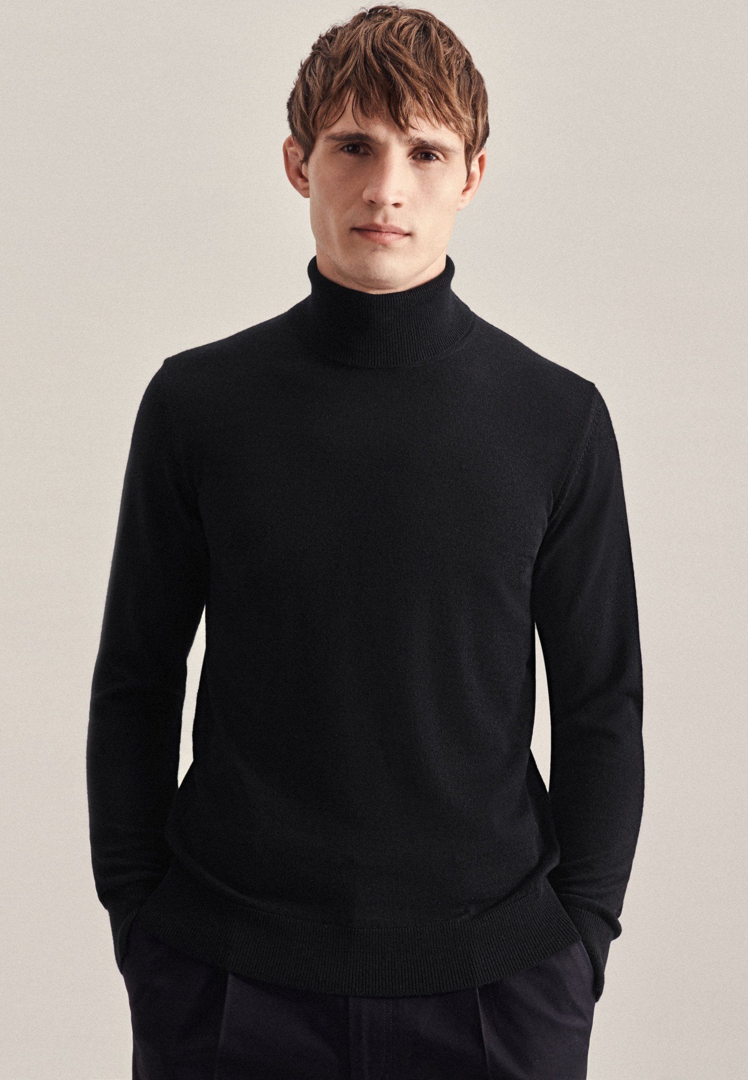 Strickpullover Schwarze Rose