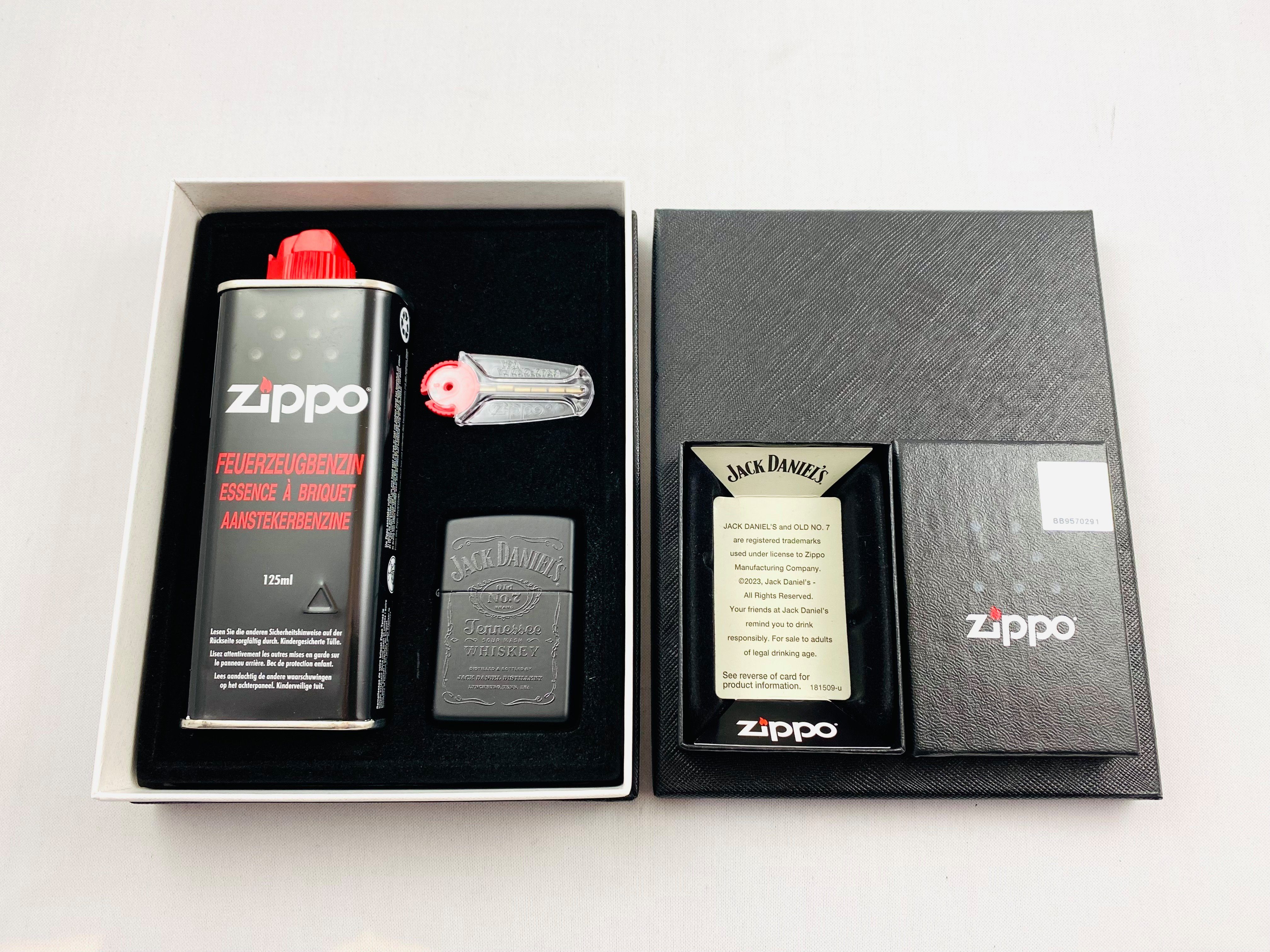 Zippo Feuerzeug Jack Daniel's Black in Black Premium Set - Sturmfeuerzeug Geschenkset