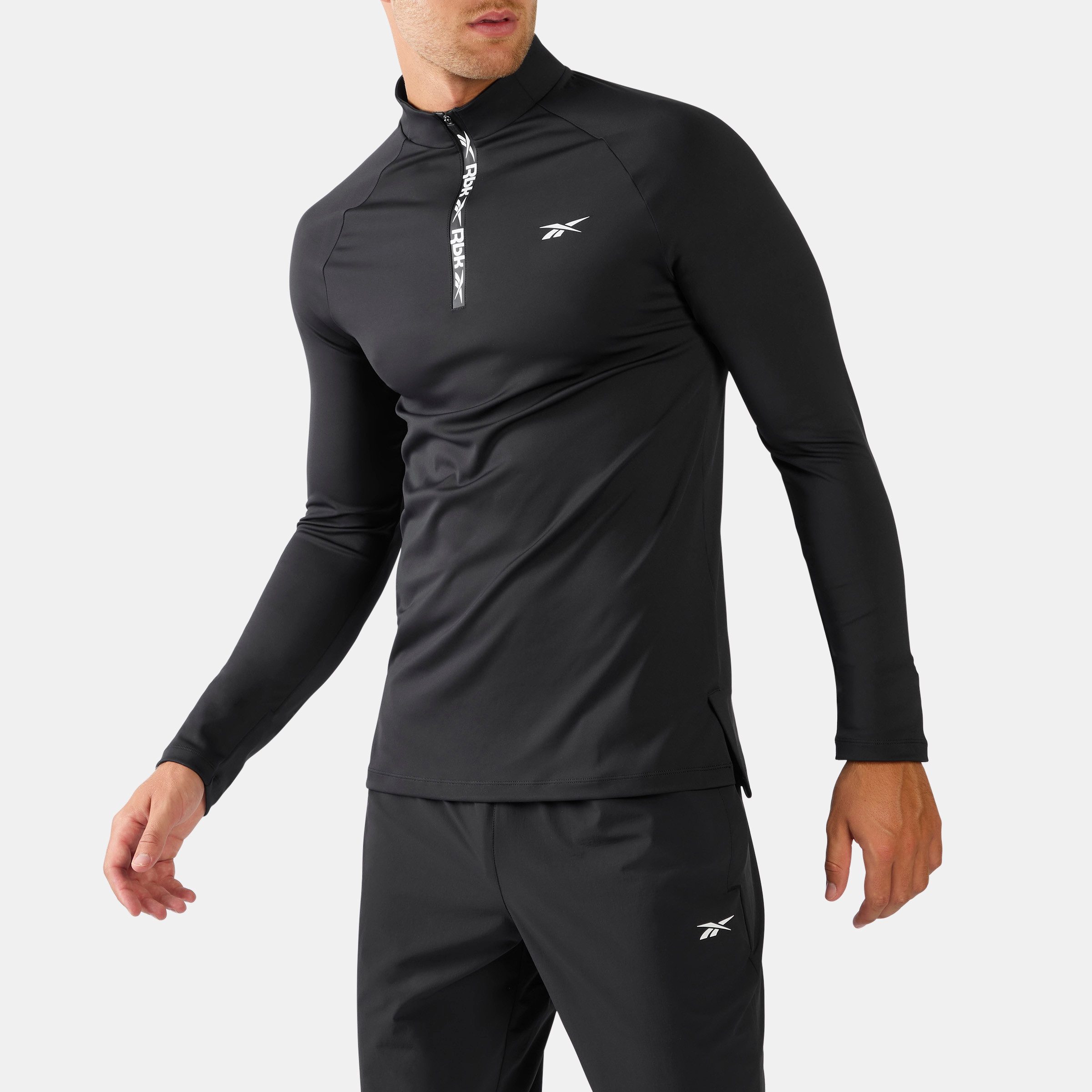 Reebok Trainingsshirt ID RBK TRAINING 1/4 ZIP mit Rundhalsausschnitt, aus Polyester und Elasthan, in normaler Länge