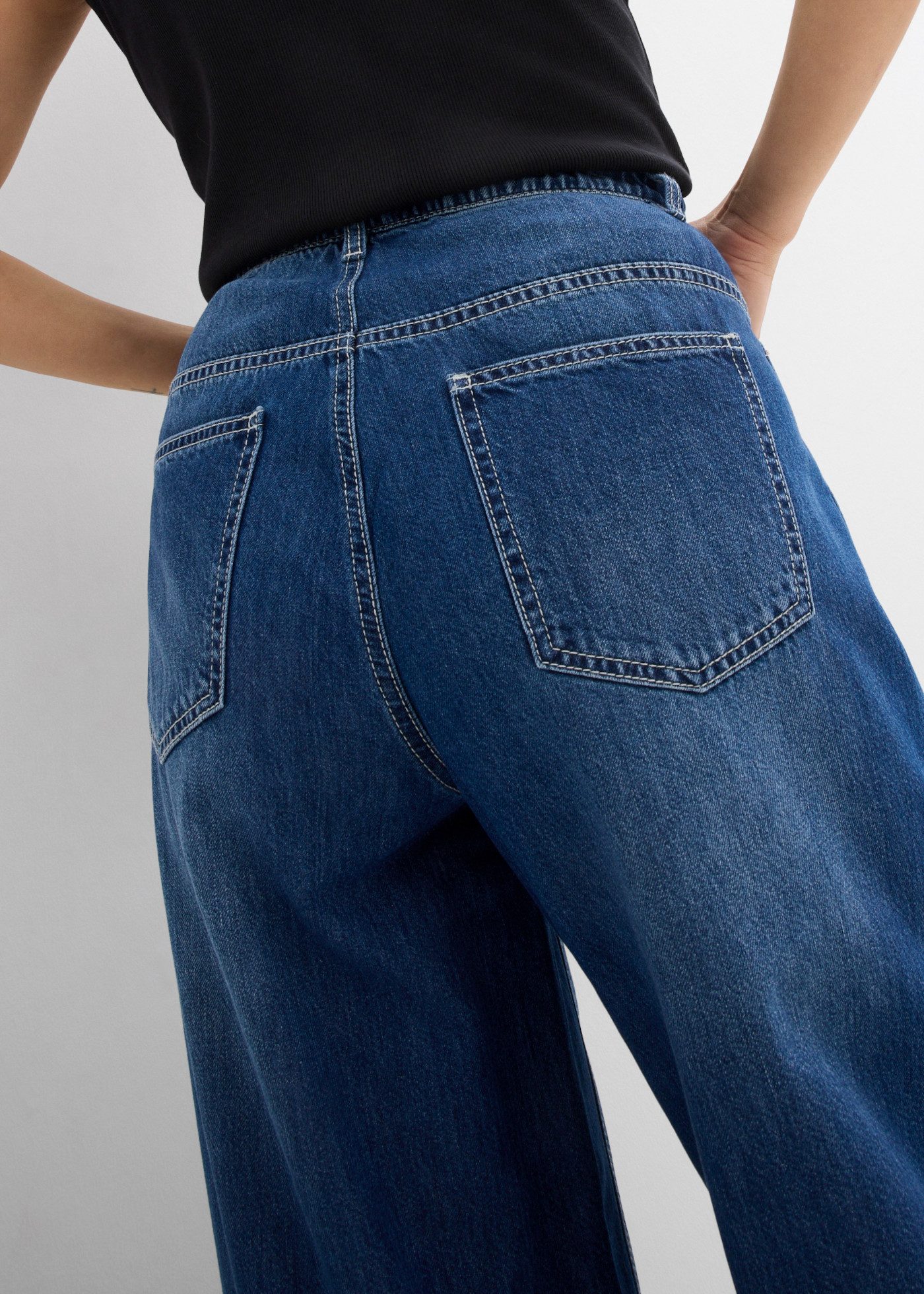 bonprix Loose-fit-Jeans lockere Passform, superweiches, federleichtes Denim – Bild 3 von 5