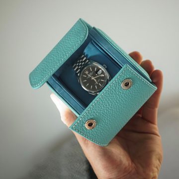 Sprezzi Fashion Uhrenrolle Luxuriöse Uhrenaufbewahrung Uhrenrolle aus Leder Reise-Uhrenetui (inkl. Umkarton und Wildleder Reise-Hülle geliefert), in nobler Saffiano-Leder-Optik, handgearbeitet, Designed in Germany