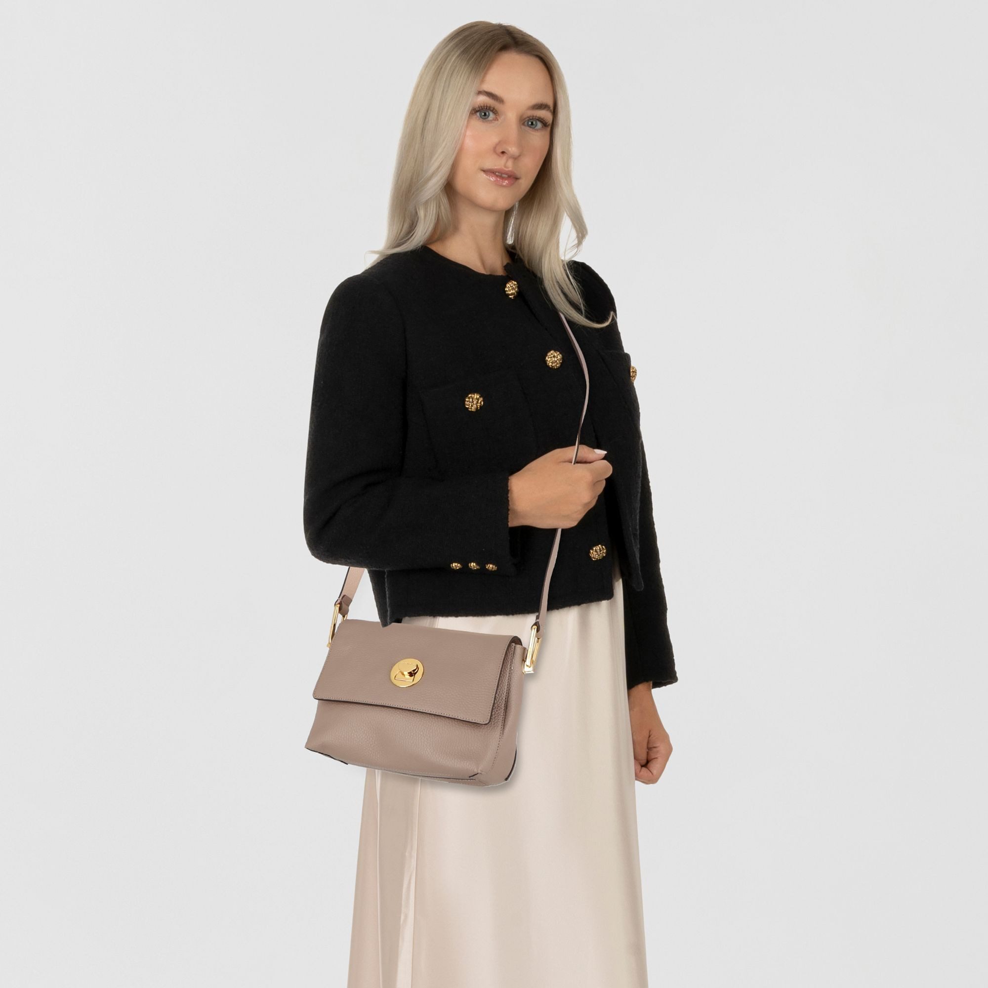 COCCINELLE Umhängetasche Liya, Leder günstig online kaufen