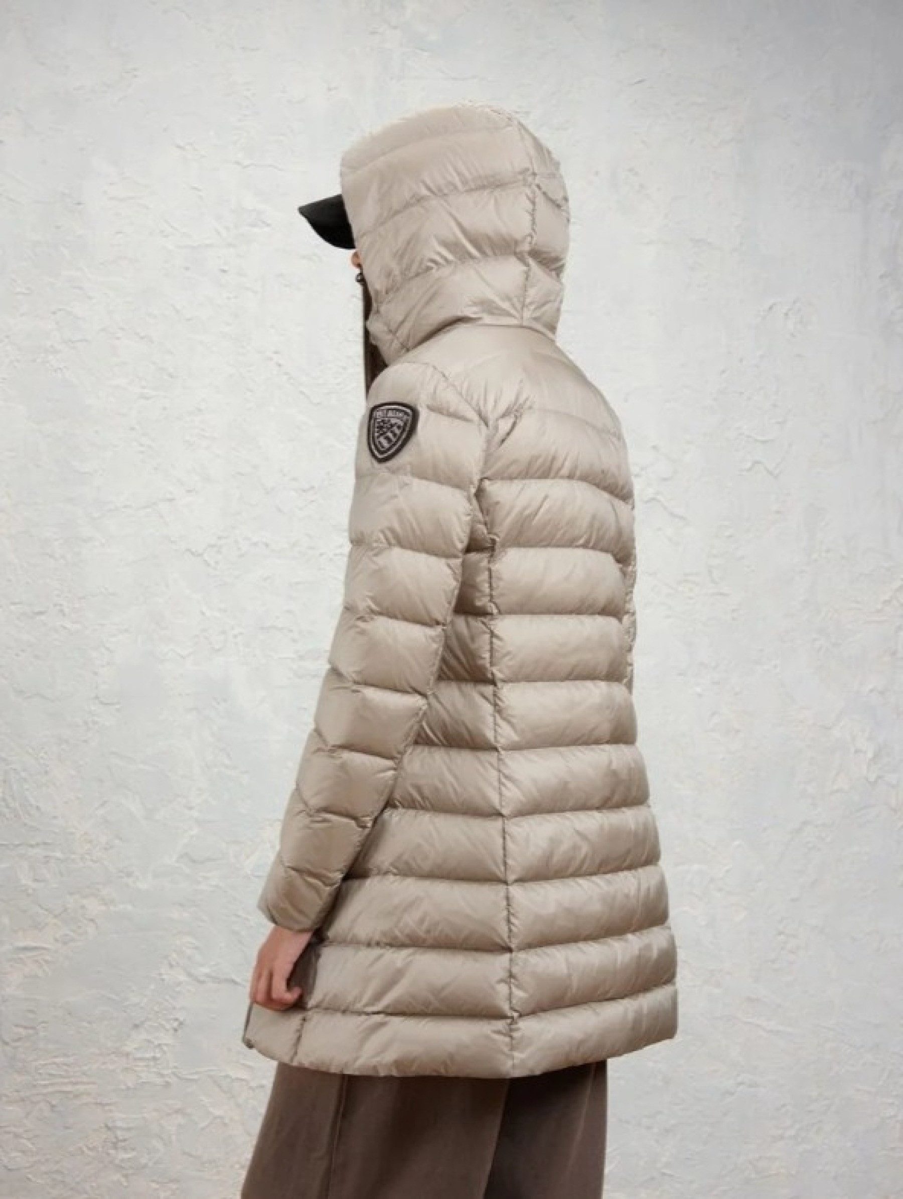 Blauer Steppjacke