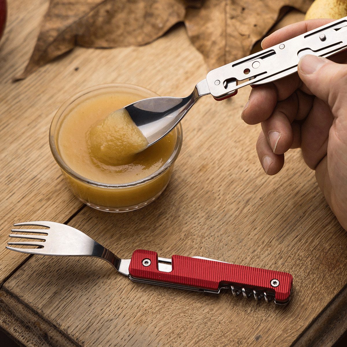 Multitool Multifunktionsbesteck, tomatenrot.