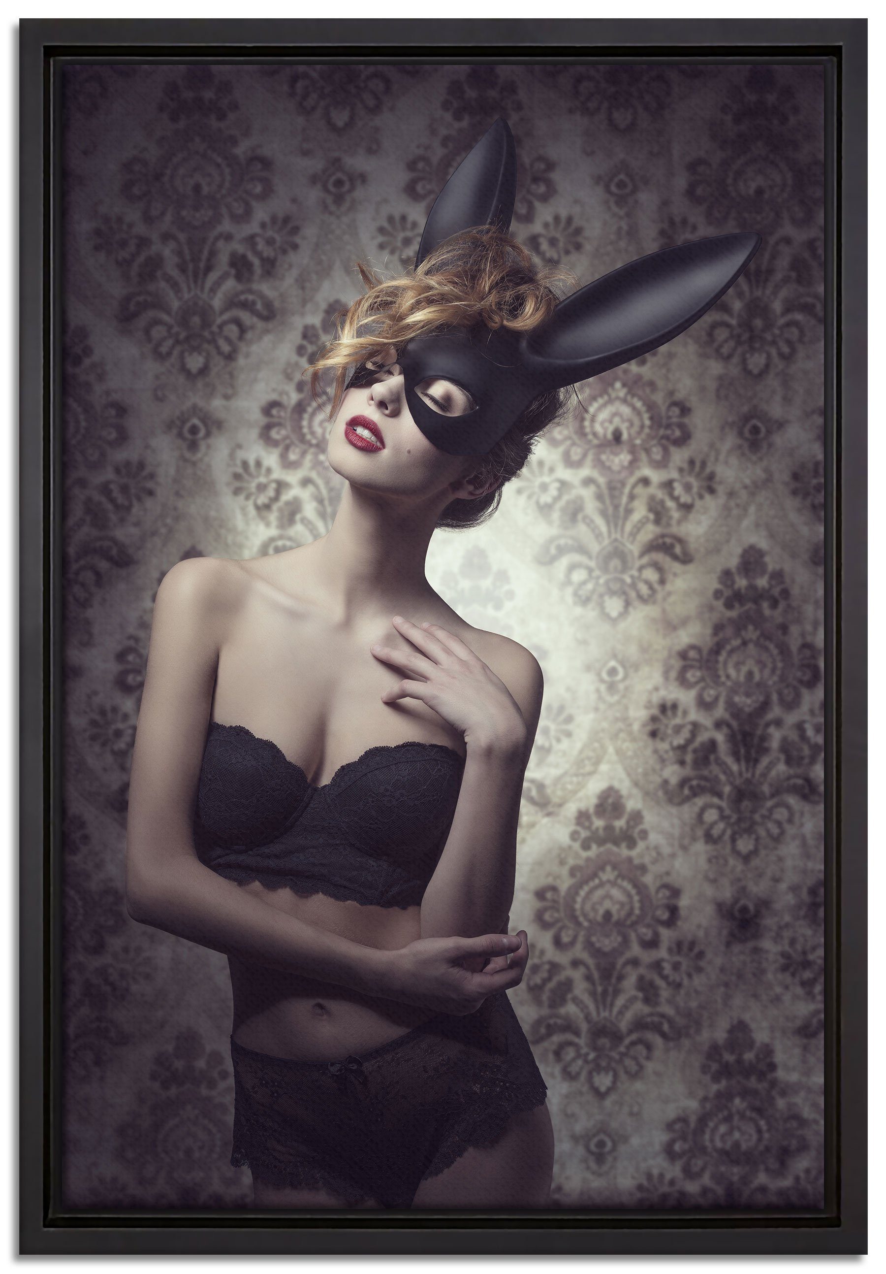 Pixxprint Leinwandbild Maskierte attraktive Frau, Wanddekoration (1 St), Leinwandbild fertig bespannt, in einem Schattenfugen-Bilderrahmen gefasst, inkl. Zackenaufhänger