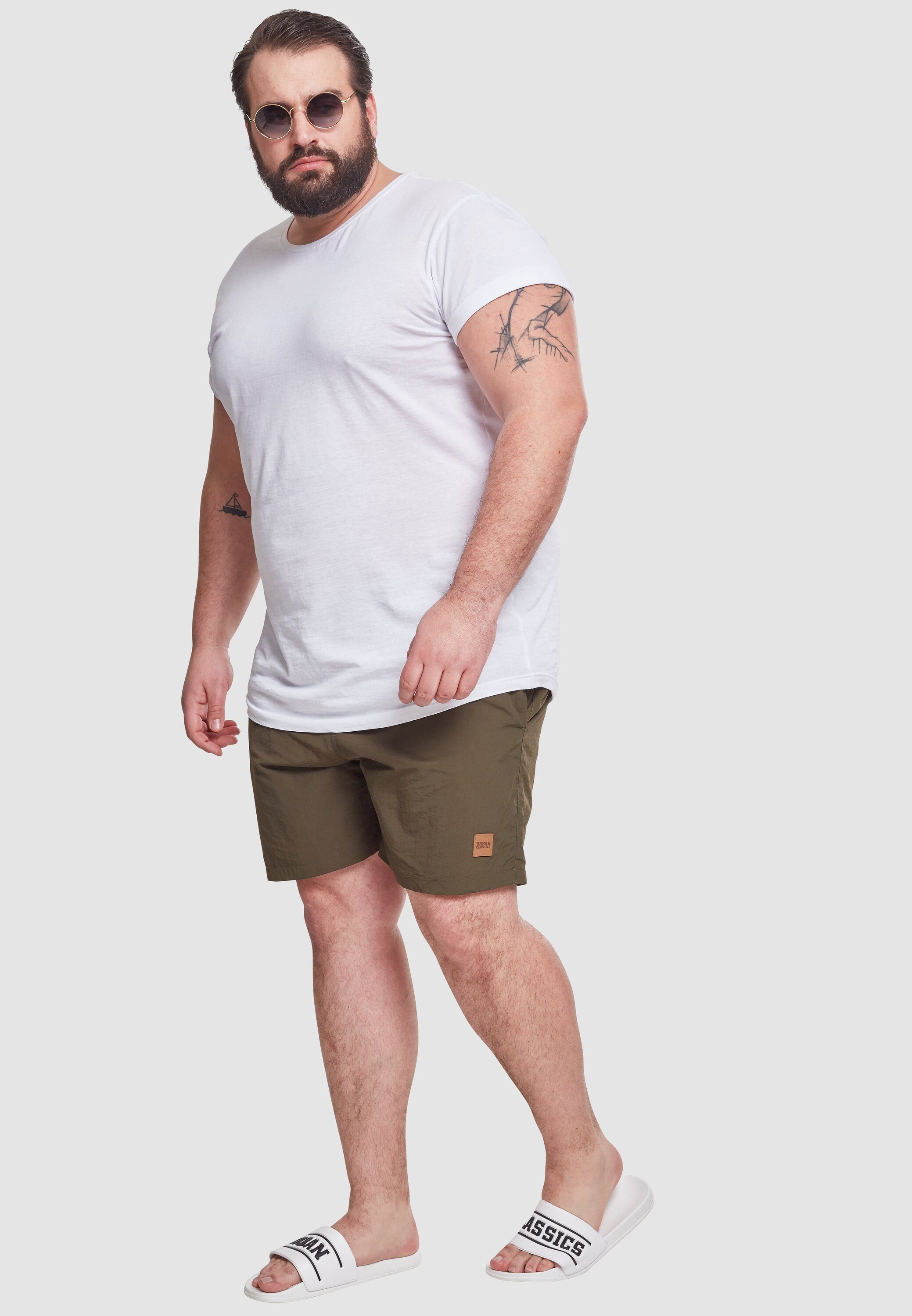 Shorts Swim Herren URBAN CLASSICS Badeshorts olive/olive