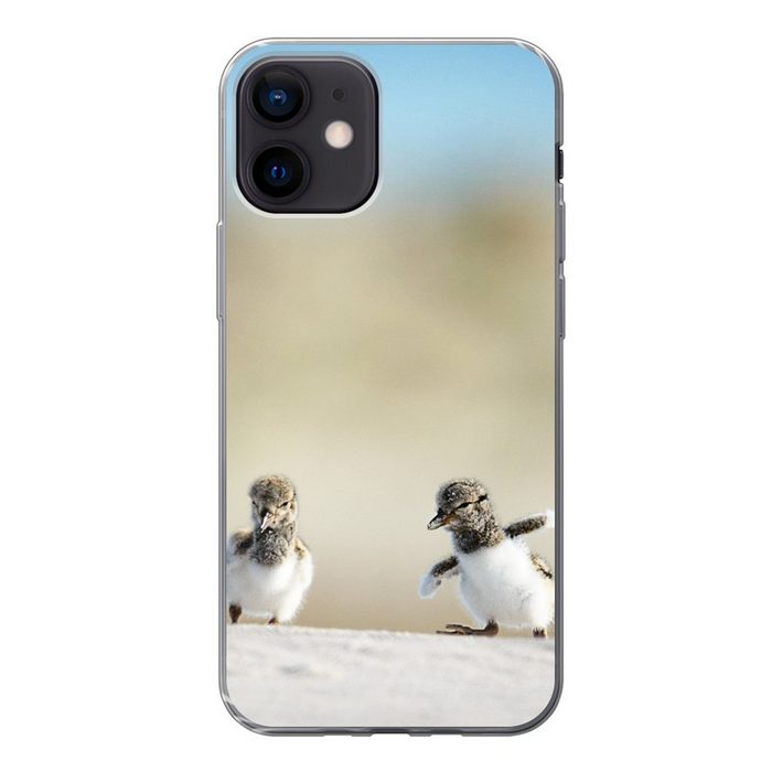 MuchoWow Handyhülle Junge - Sand - Vögel Handyhülle Apple iPhone 12 Smartphone-Bumper Print Handy