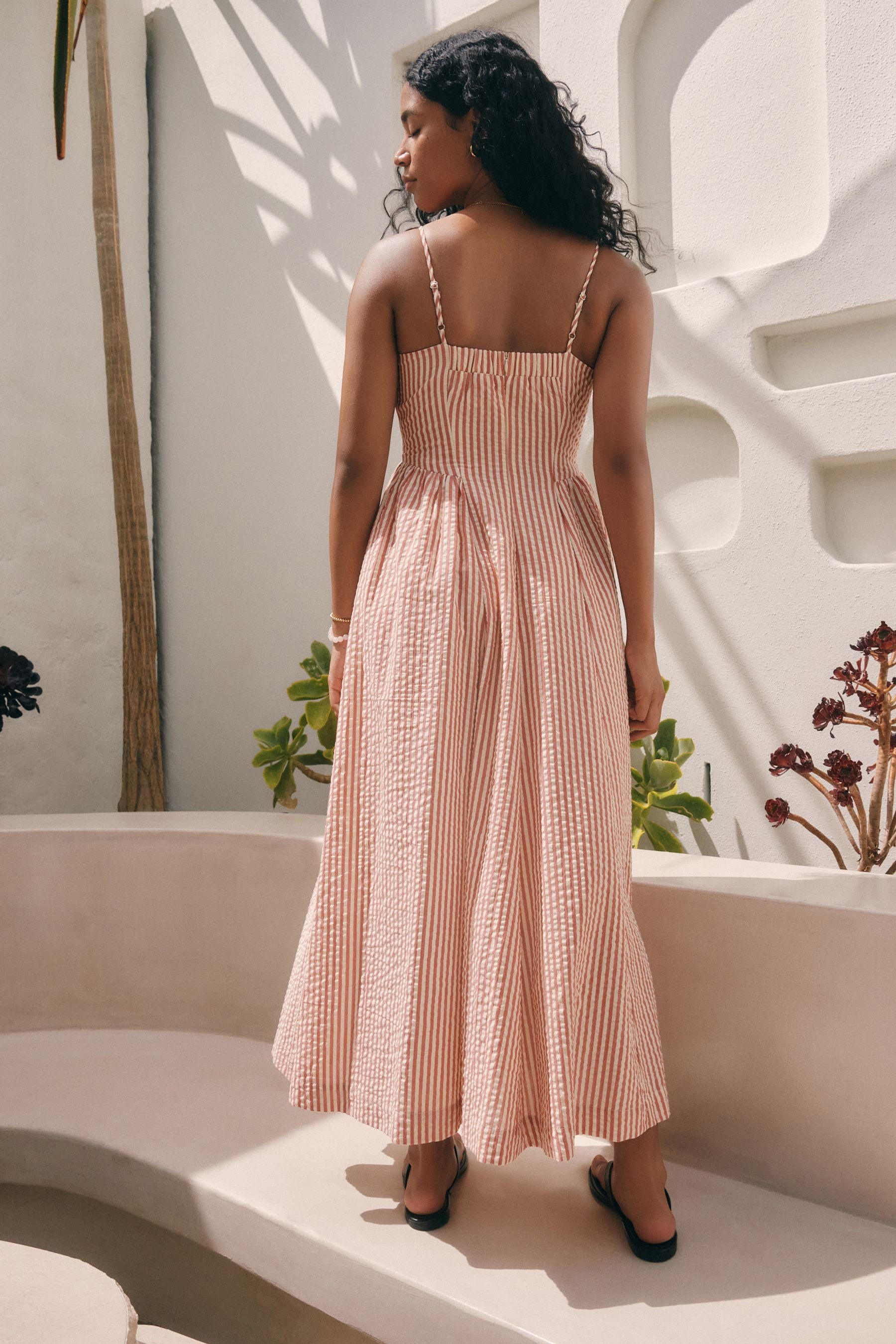 Next Midikleid Strukturiertes Seersucker Midikleid aus Baumwolle (1-tlg) günstig online kaufen