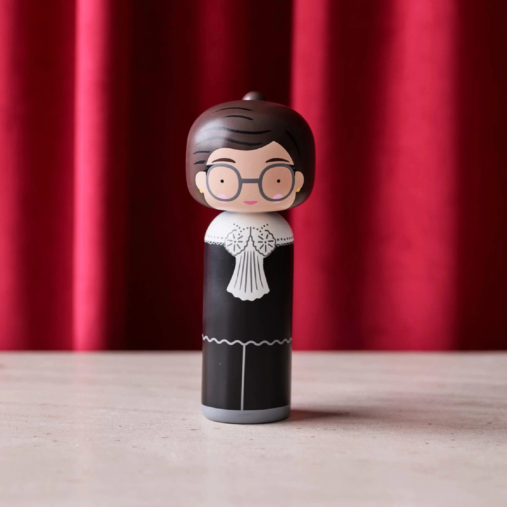 Lucie Kaas Dekofigur Lucie Kaas Sketch.inc - Ruth Bader Ginsburg
