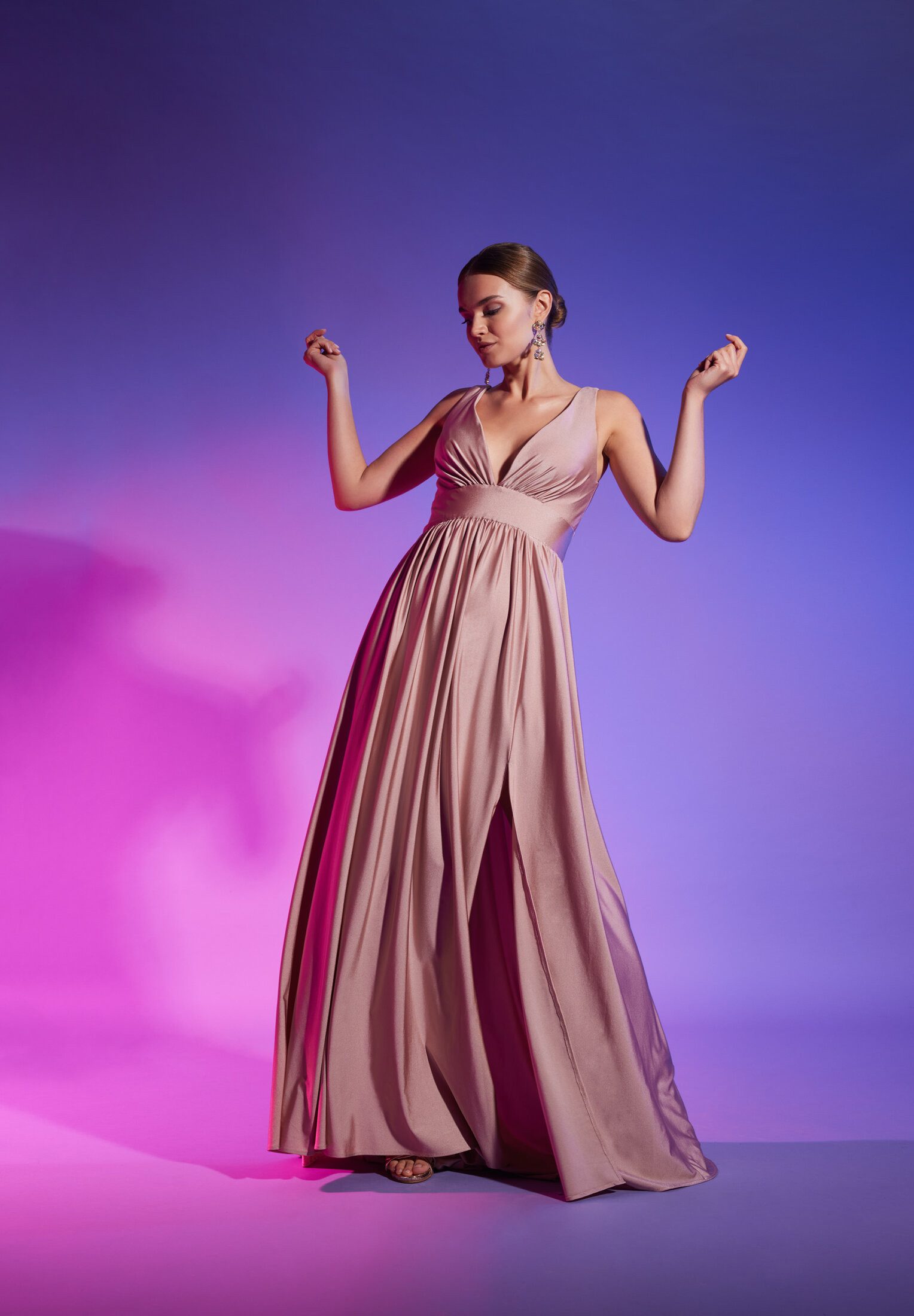 hey kyla Abendkleid Taillierter Schnitt mit fließendem Rockteil