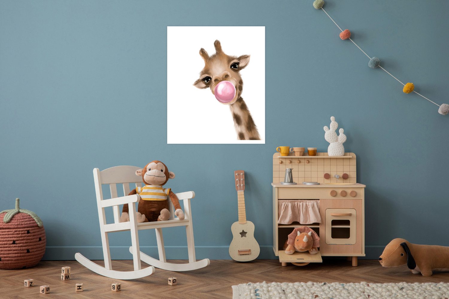 Bild mit Rahmen oder Poster, Giraffe mit Kaugummi in Rosa