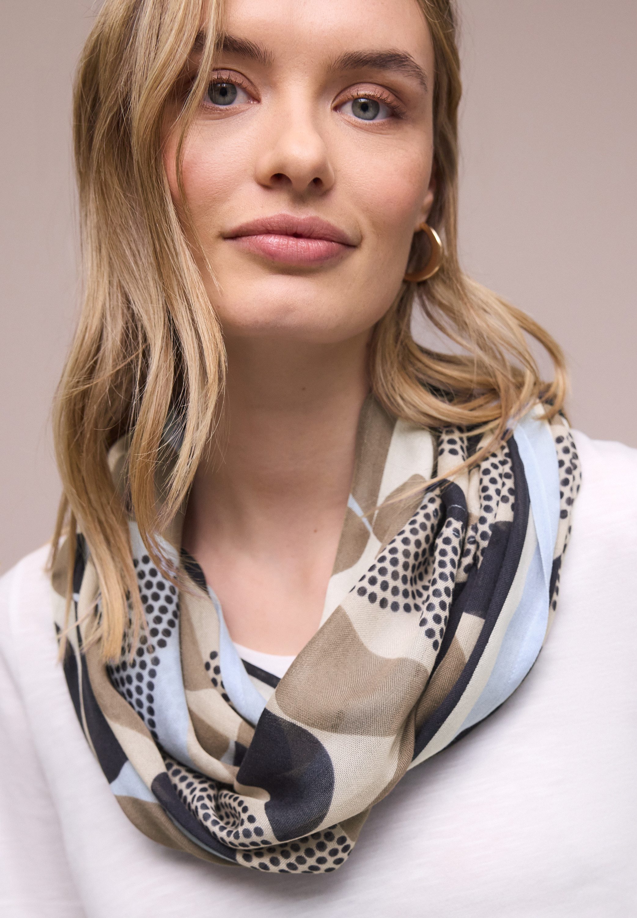 STREET ONE Loop, mit grafischem Muster