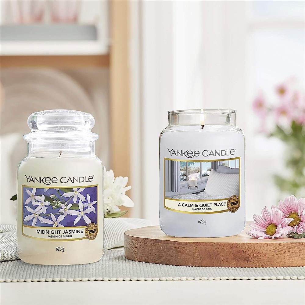 Yankee Candle Duftkerze A Calm & Quiet Place, im Glas, 623 g, Noten von Jasmin, Moschus und Patschuli