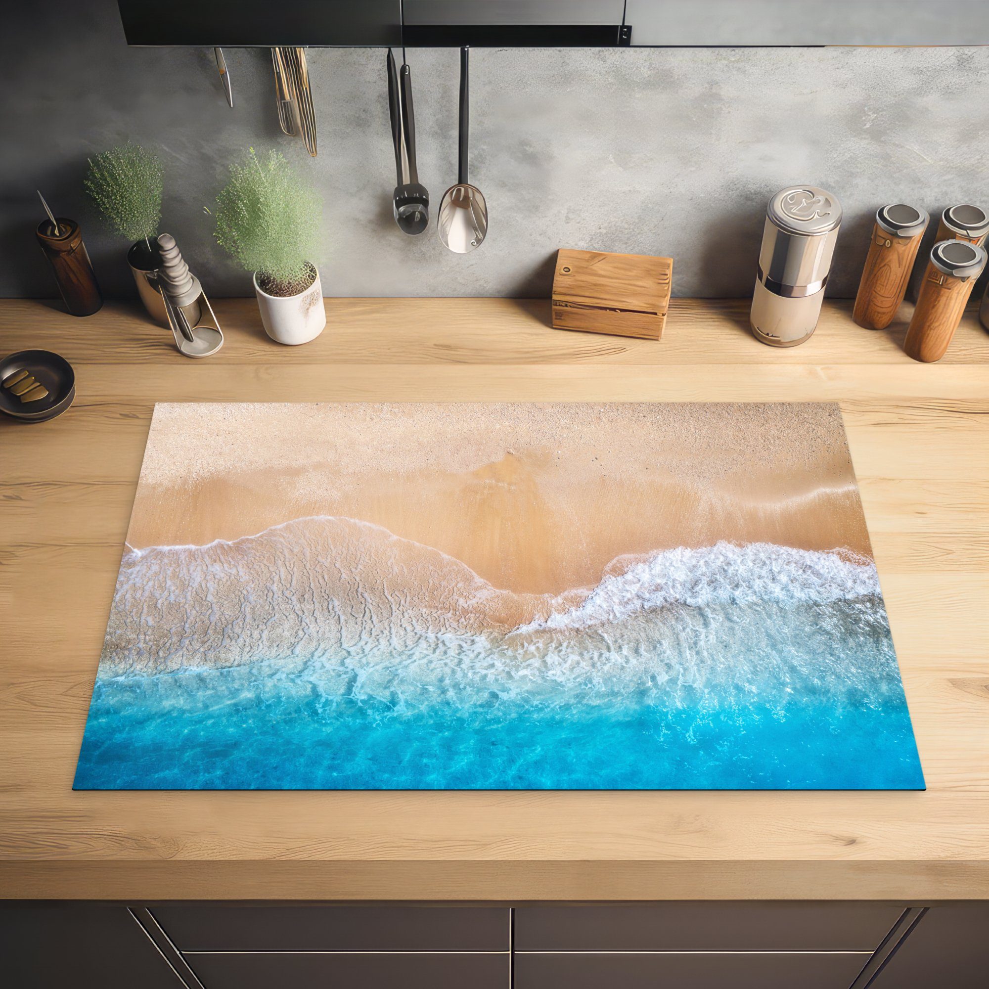 Blau - Herdblende-/Abdeckplatte die Wellen, Ceranfeldabdeckung Induktionskochfeld Meer für Strand - tlg), cm, küche, MuchoWow Schutz (1 - Vinyl, Sand - 81x52 Sommer -