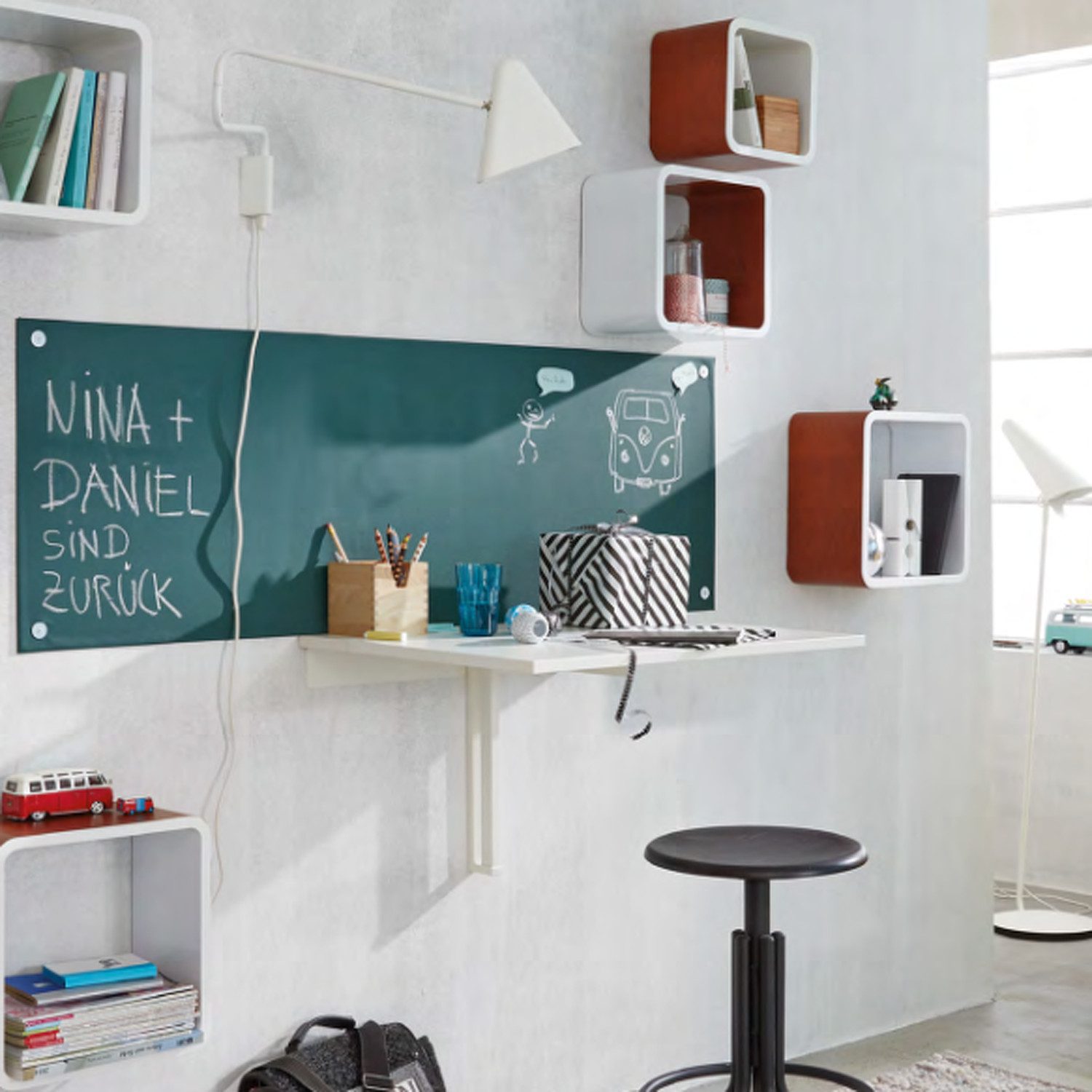 Alkor Tafelfolie Klebetafel - mit Kreide beschreibbar Memoboard selbstklebend, 10m x 90cm - Individuell zuschneidbar & rückstandslos entfernbar