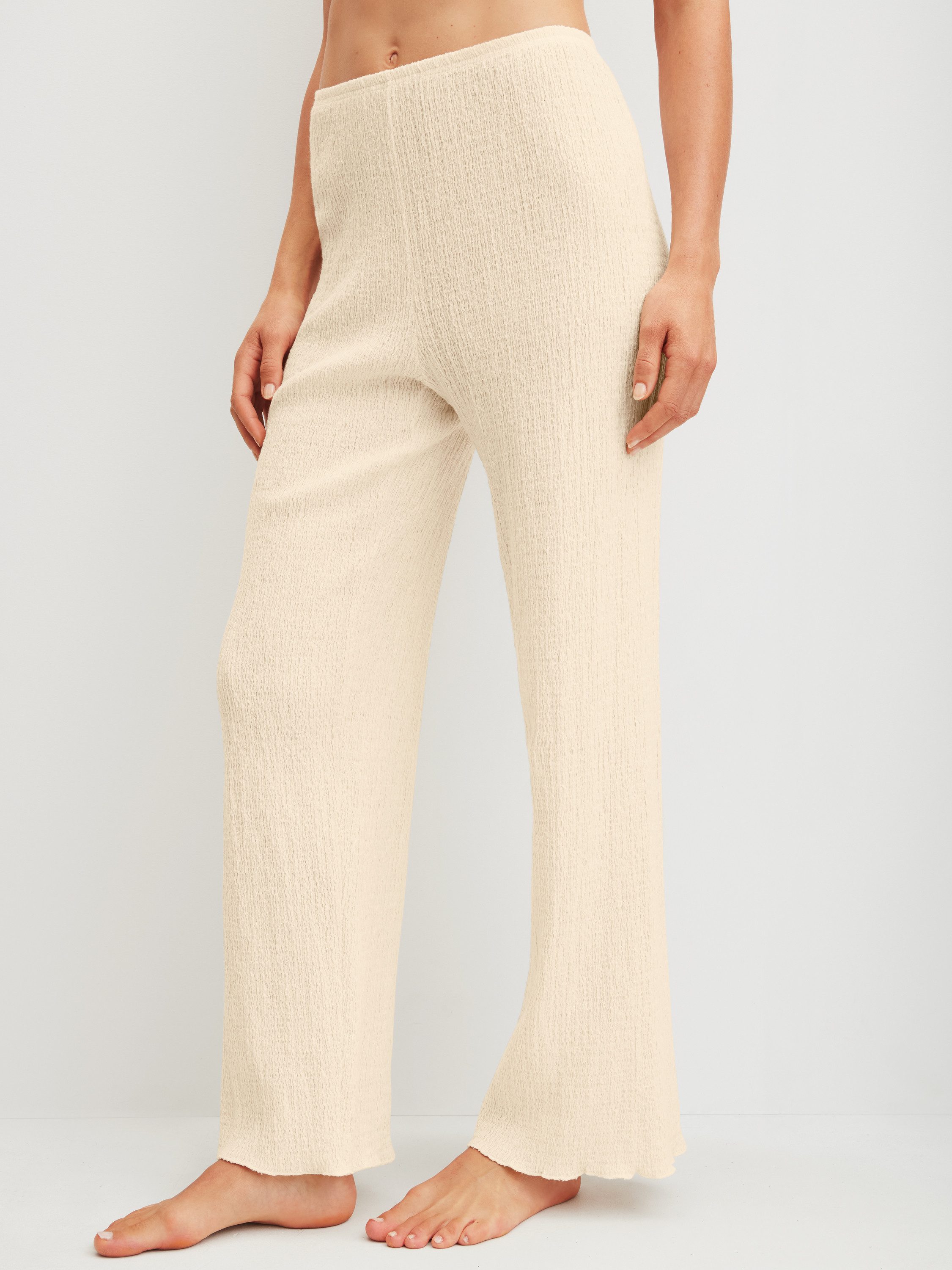 CALIDA Pyjamahose Favourites Layering Damen (1-tlg) gekreppte Textur aus atmungsaktiver Baumwolle, hautfreundlich