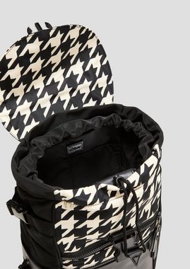 s.Oliver Tragetasche Rucksack in sportlichem Design