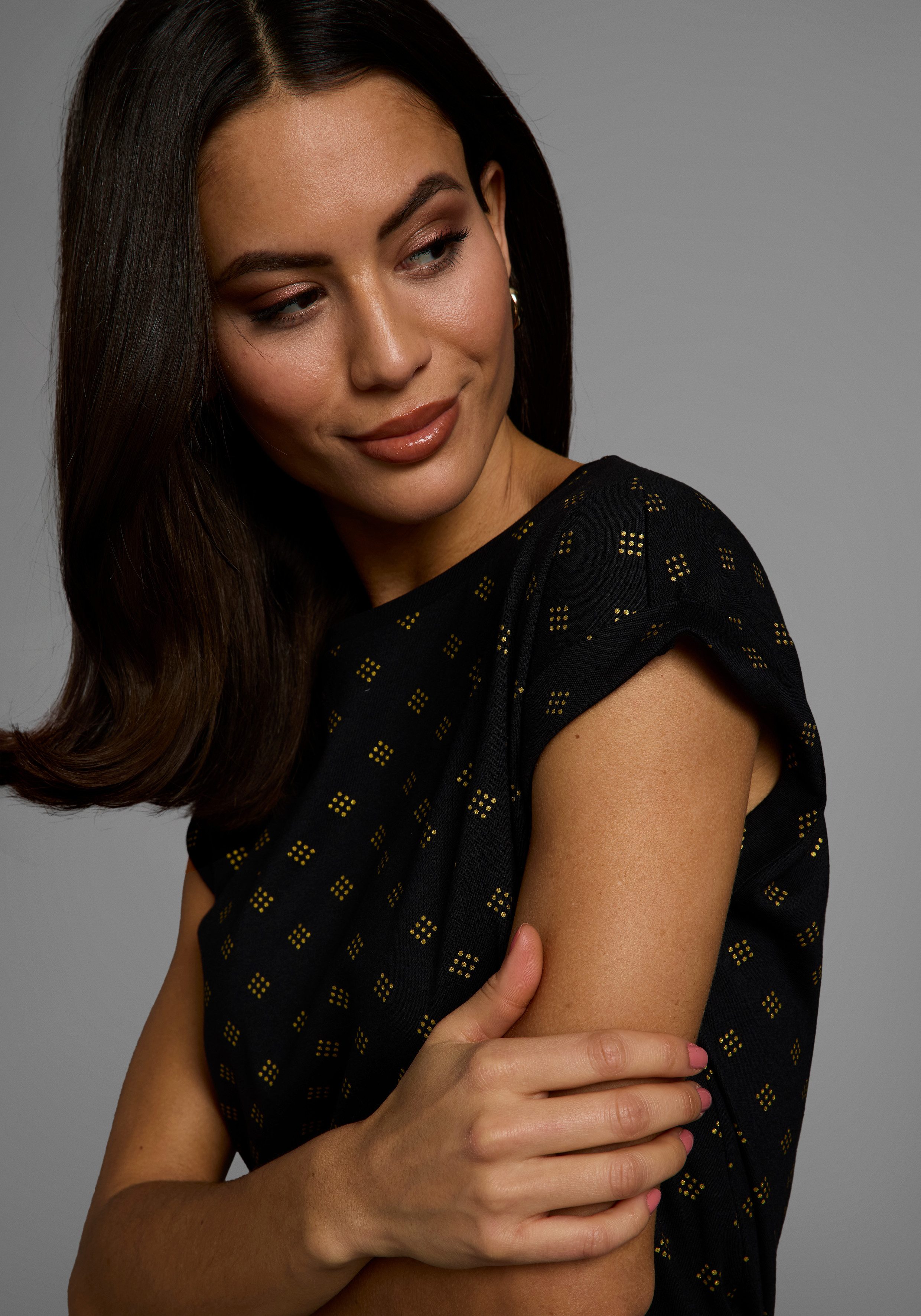 Laura Scott Rundhalsshirt mit minimalistischem Graphik-Allover-Print