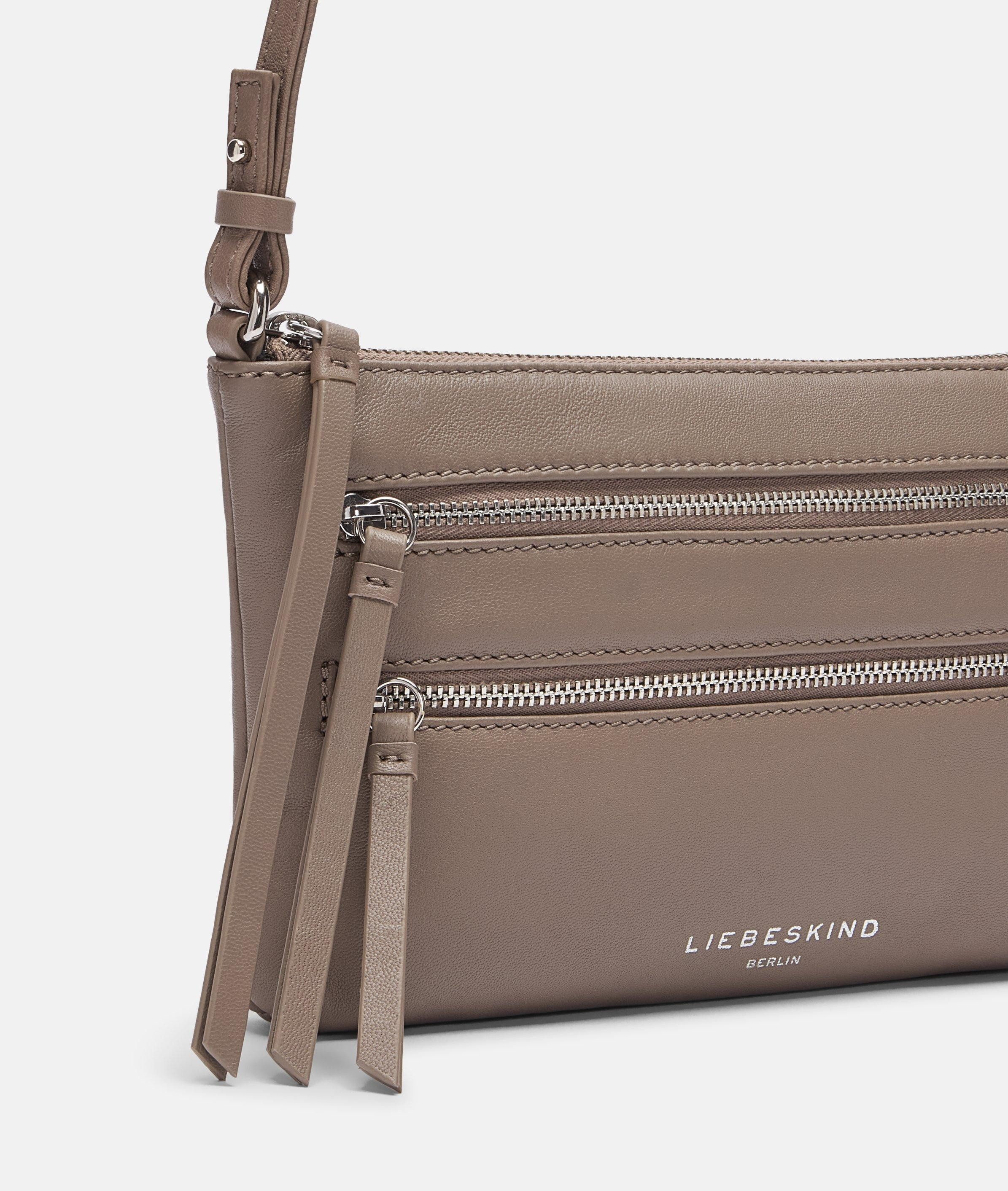Liebeskind Berlin Schultertasche Crossbody, Handliche Umhängetasche aus weichem Schafsleder