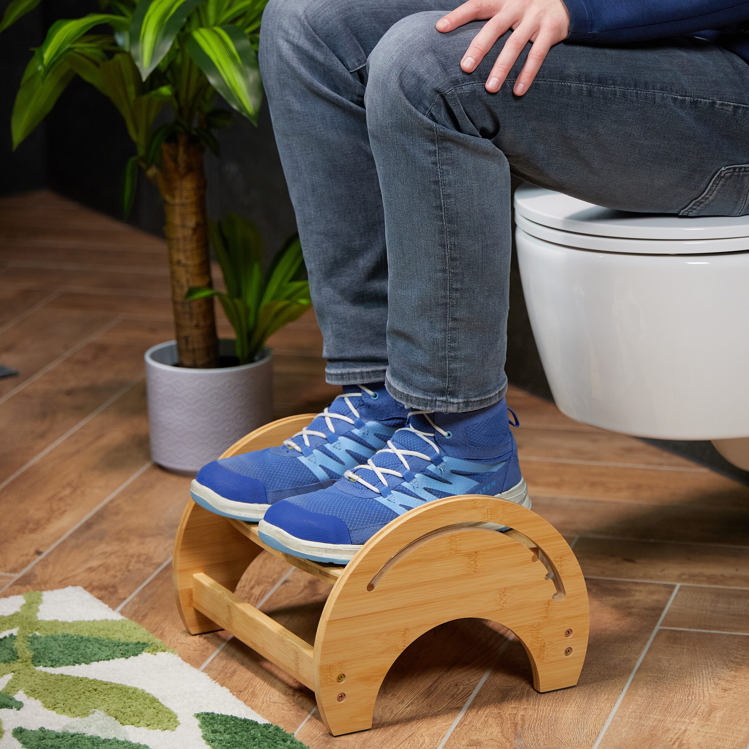 relaxdays Badhocker Verstellbarer Toilettenhocker aus Bambus günstig online kaufen