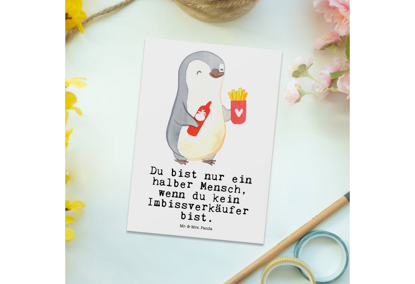 Thumbnail - Mr. & Mrs. Panda Postkarte Imbissverkäufer Herz - Weiß - Geschenk, Einladung, Einladungskarten G, Lustige Sprüche