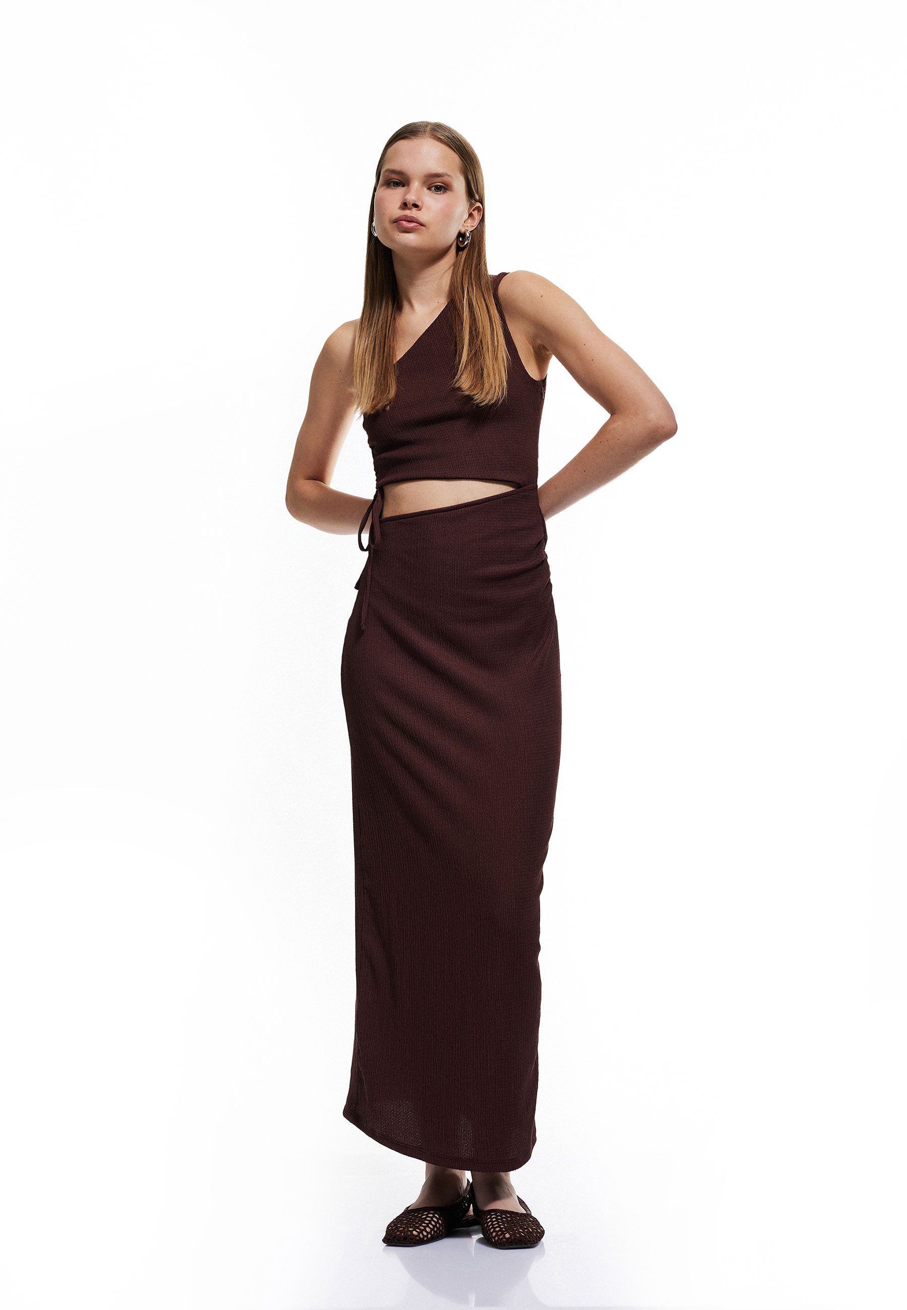 Koton One-Shoulder-Kleid Midi Длина Asymmetrisch One-Shoulder-Kleid