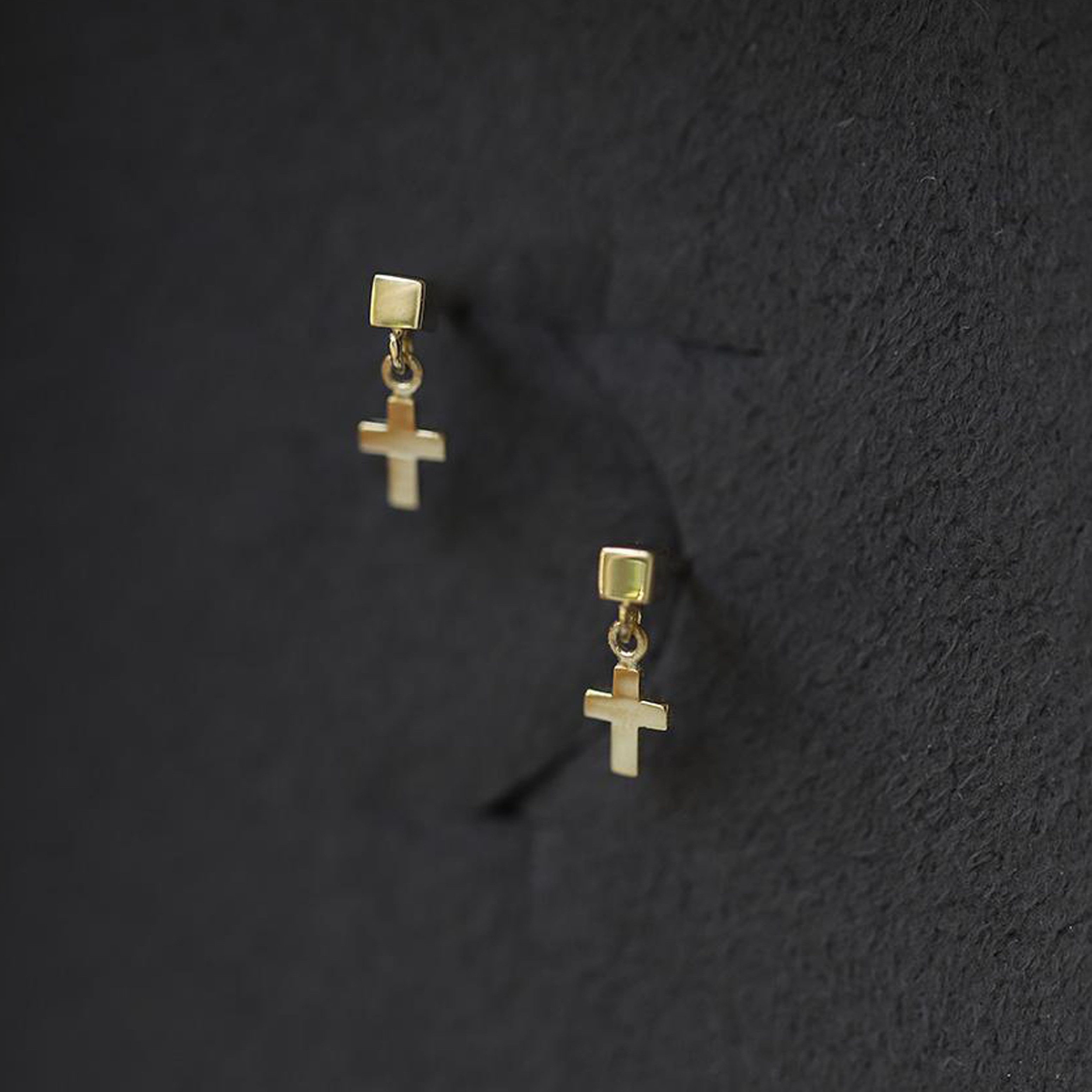 GOLDEN Paar Ohrhänger Kreuzohrringe, Minikreuz, goldenes Kreuz, Sterling Silber, vergoldet